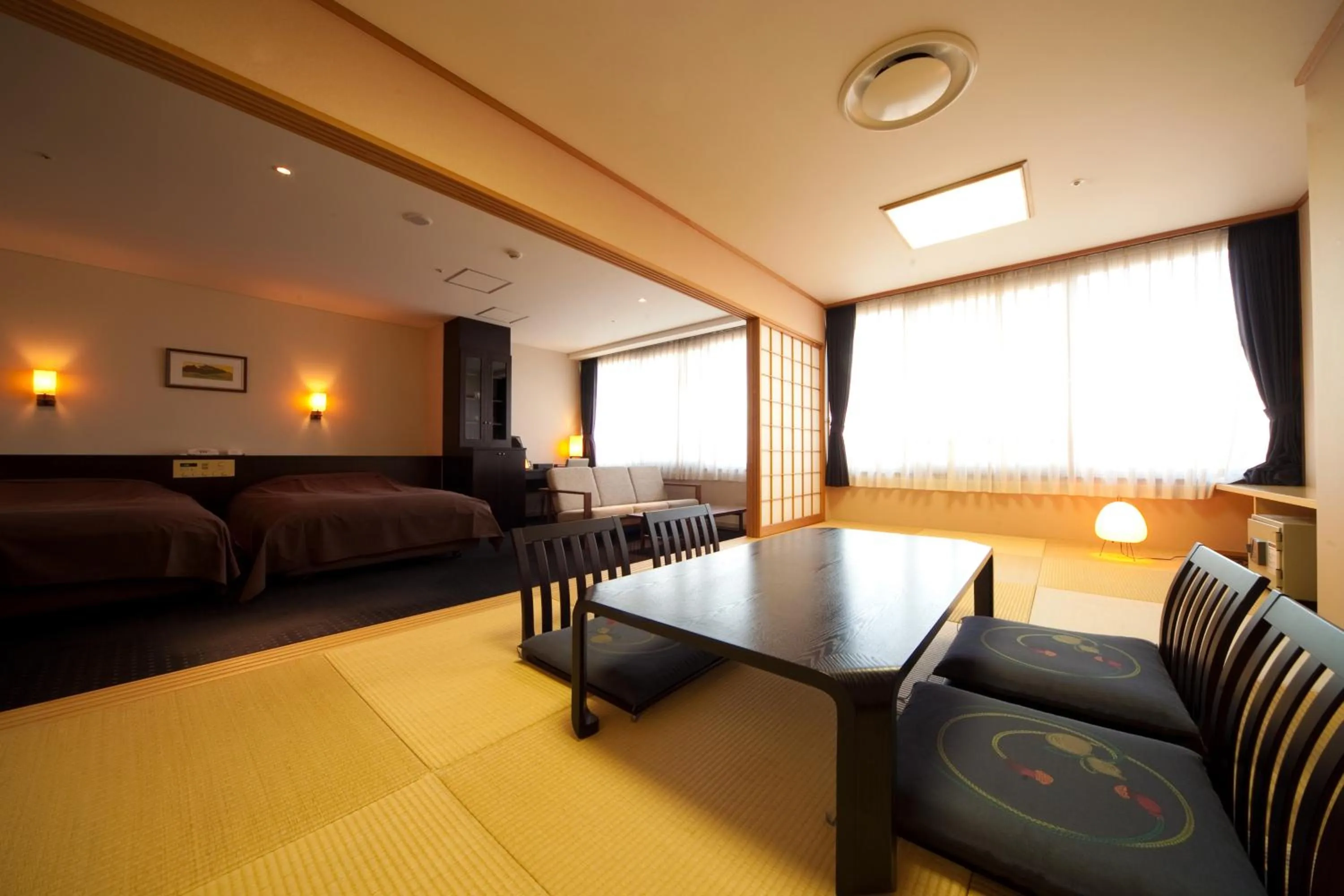 Photo of the whole room, Bed in Kikunan Onsen Yubel Hotel