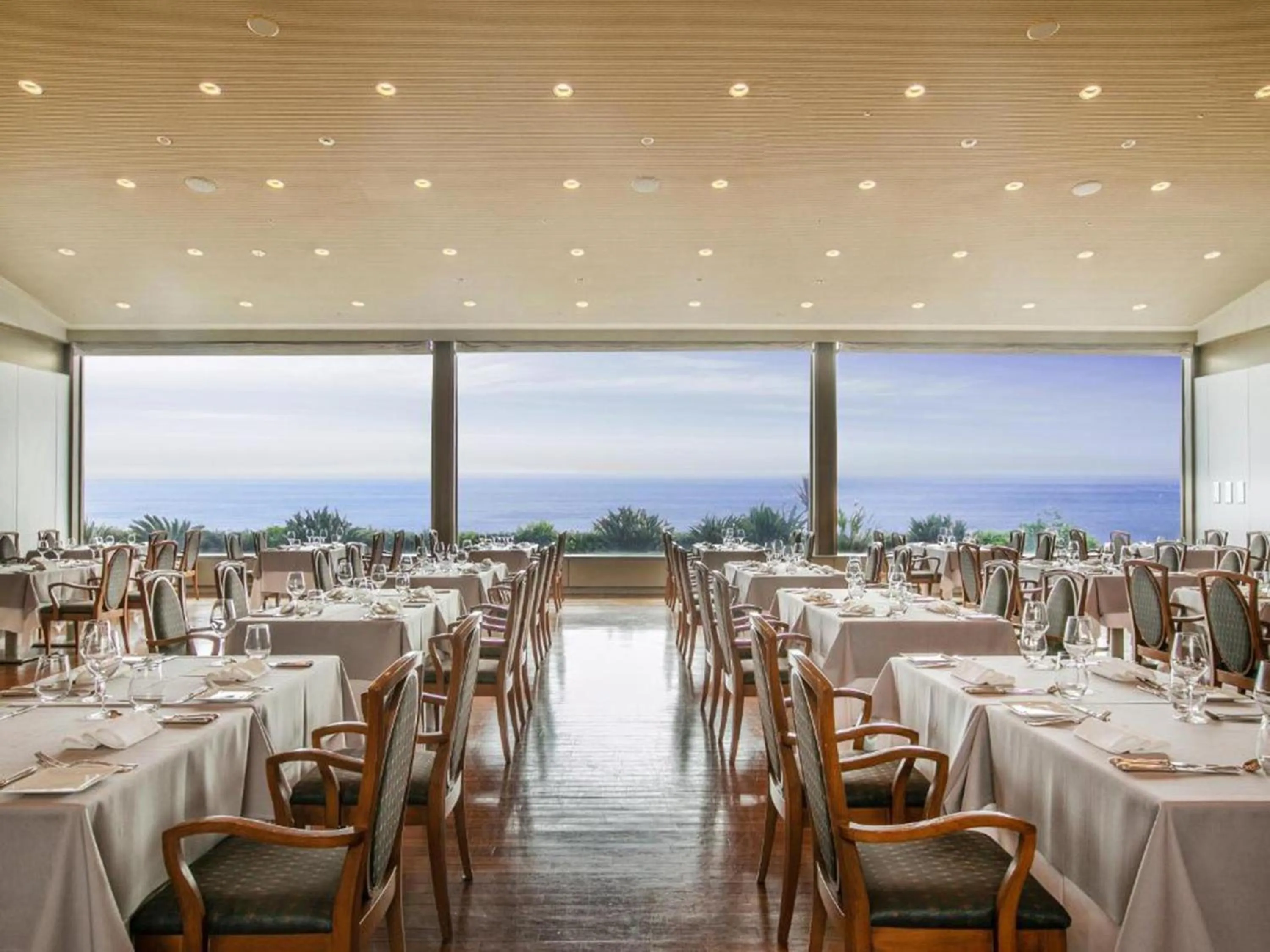 Restaurant/places to eat in Kamakura Prince Hotel