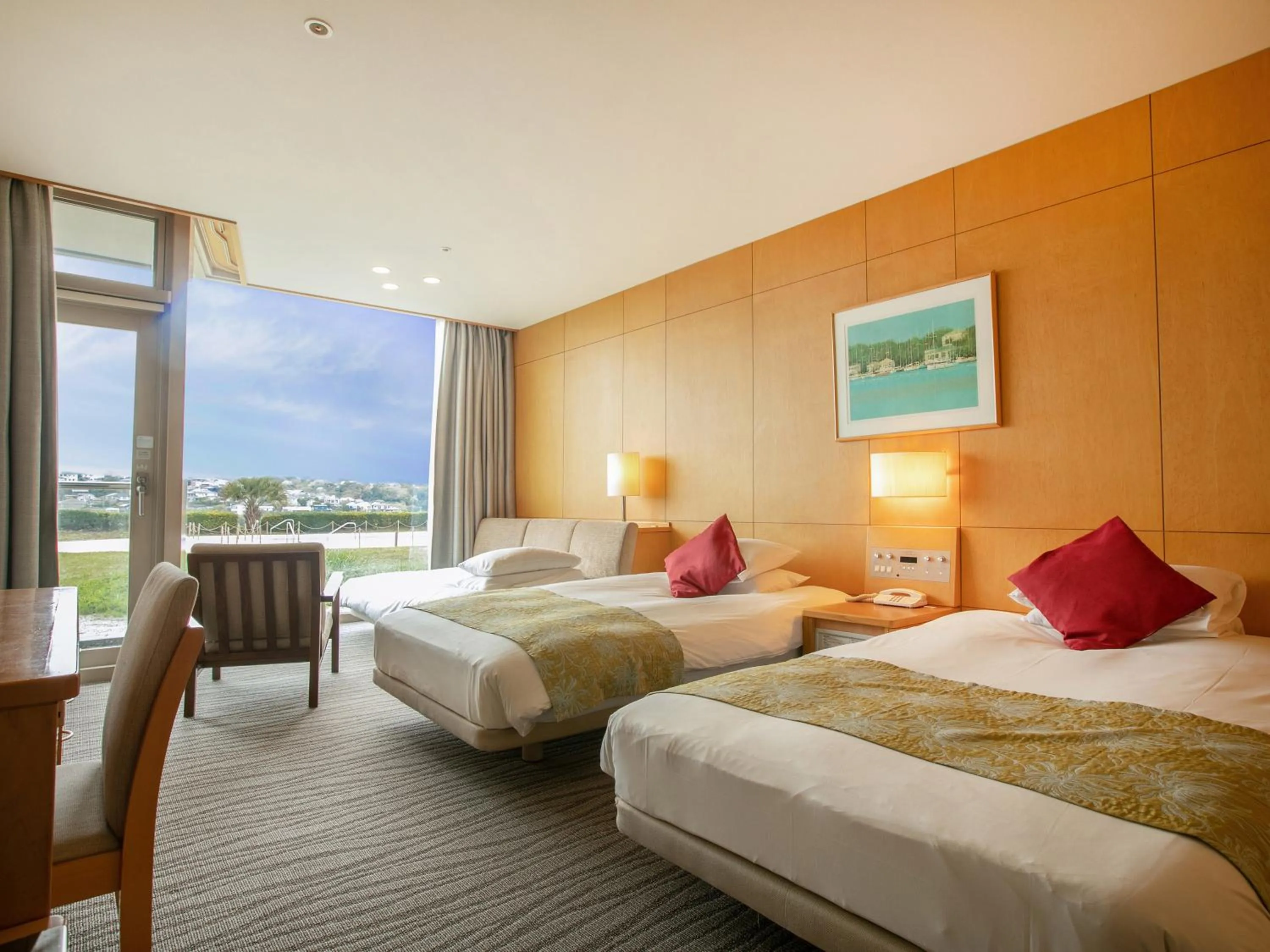 Bedroom, Bed in Kamakura Prince Hotel