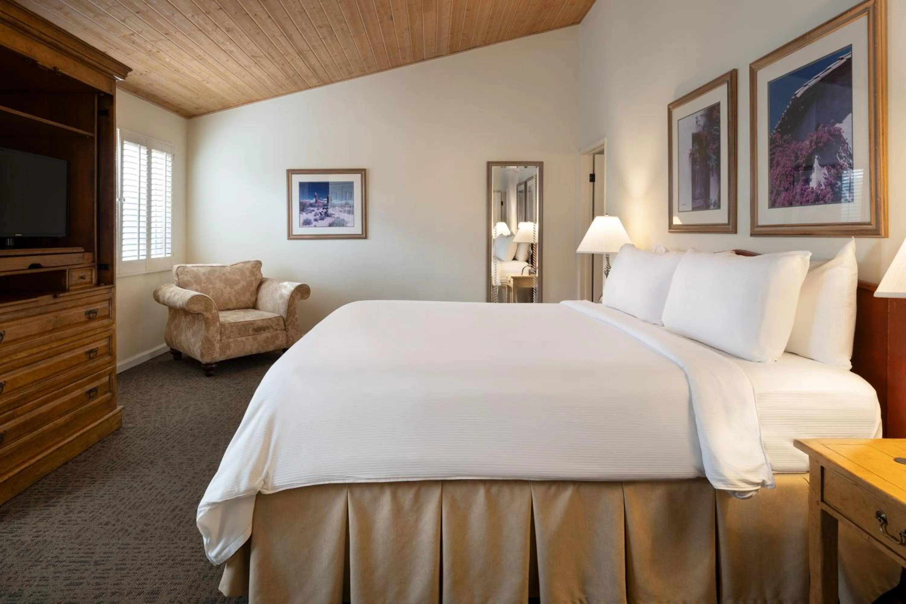 Bedroom, Bed in La Casa Del Zorro Resort & Spa