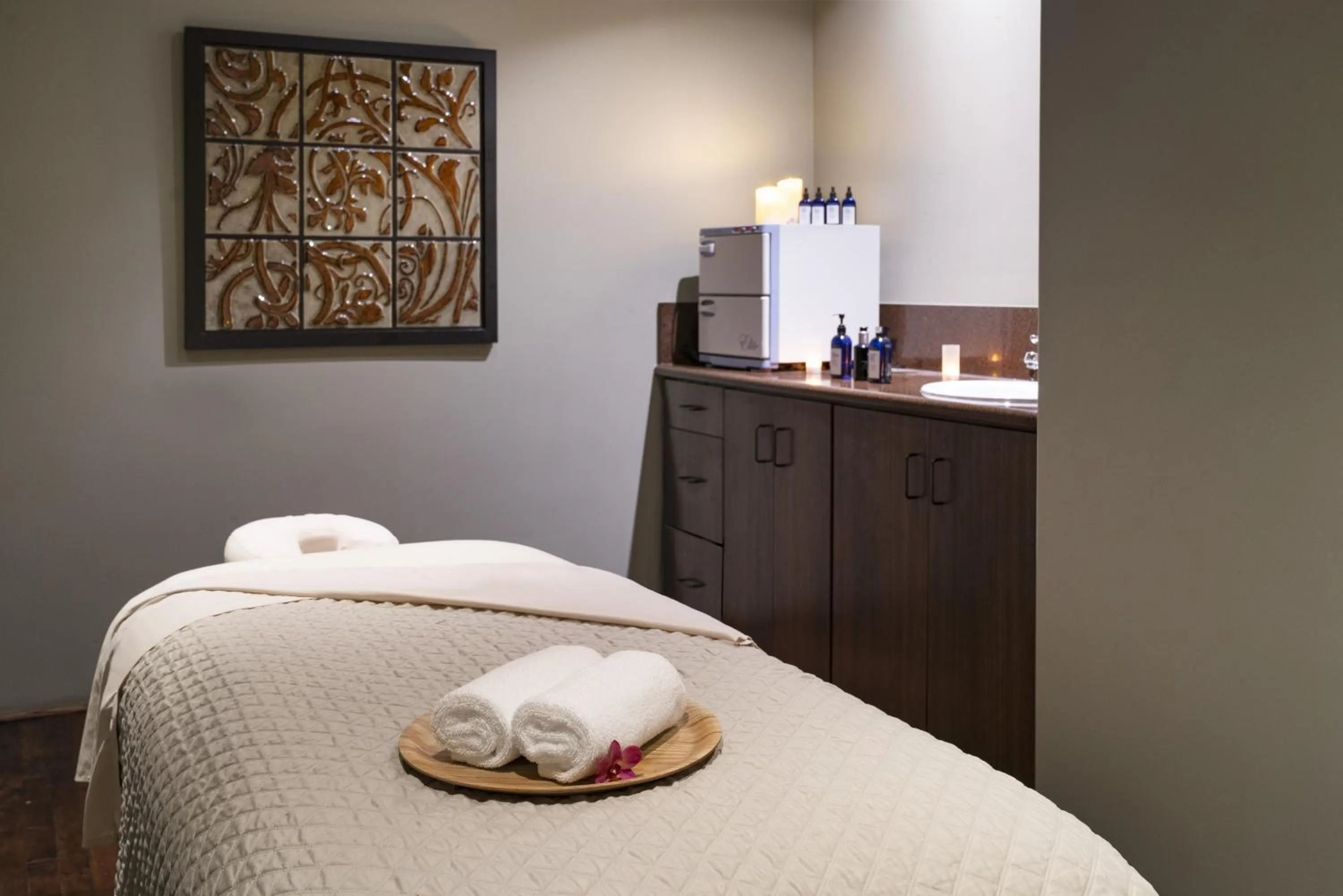 Massage, Bed in La Casa Del Zorro Resort & Spa