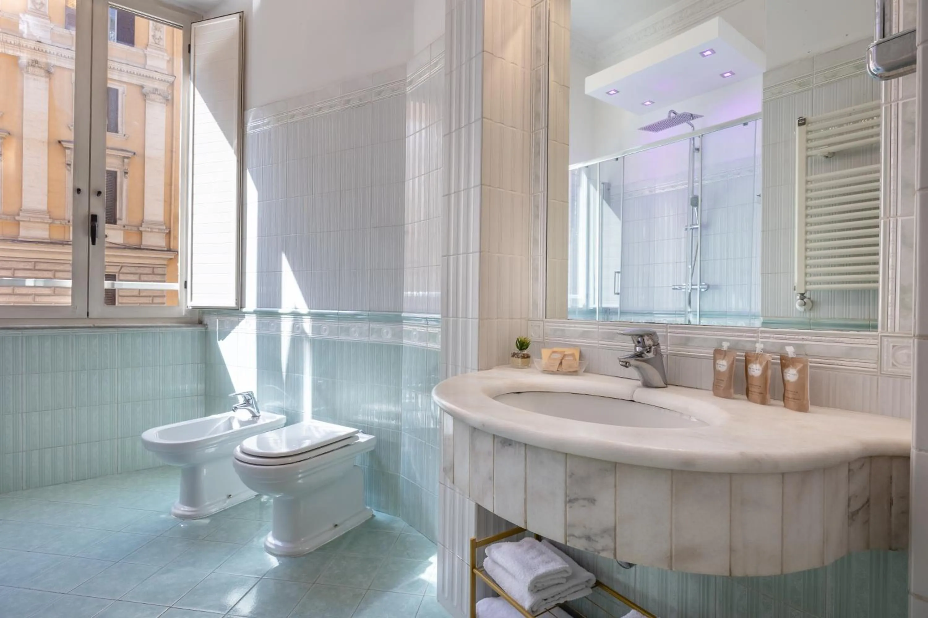 Photo of the whole room in Hotel Palladium Palace