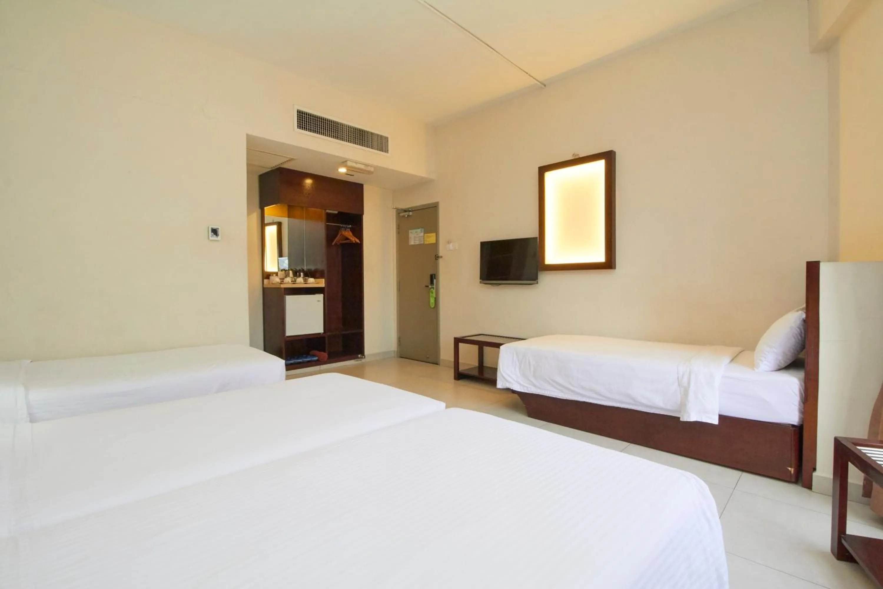Bedroom, Bed in Kepong Hotel