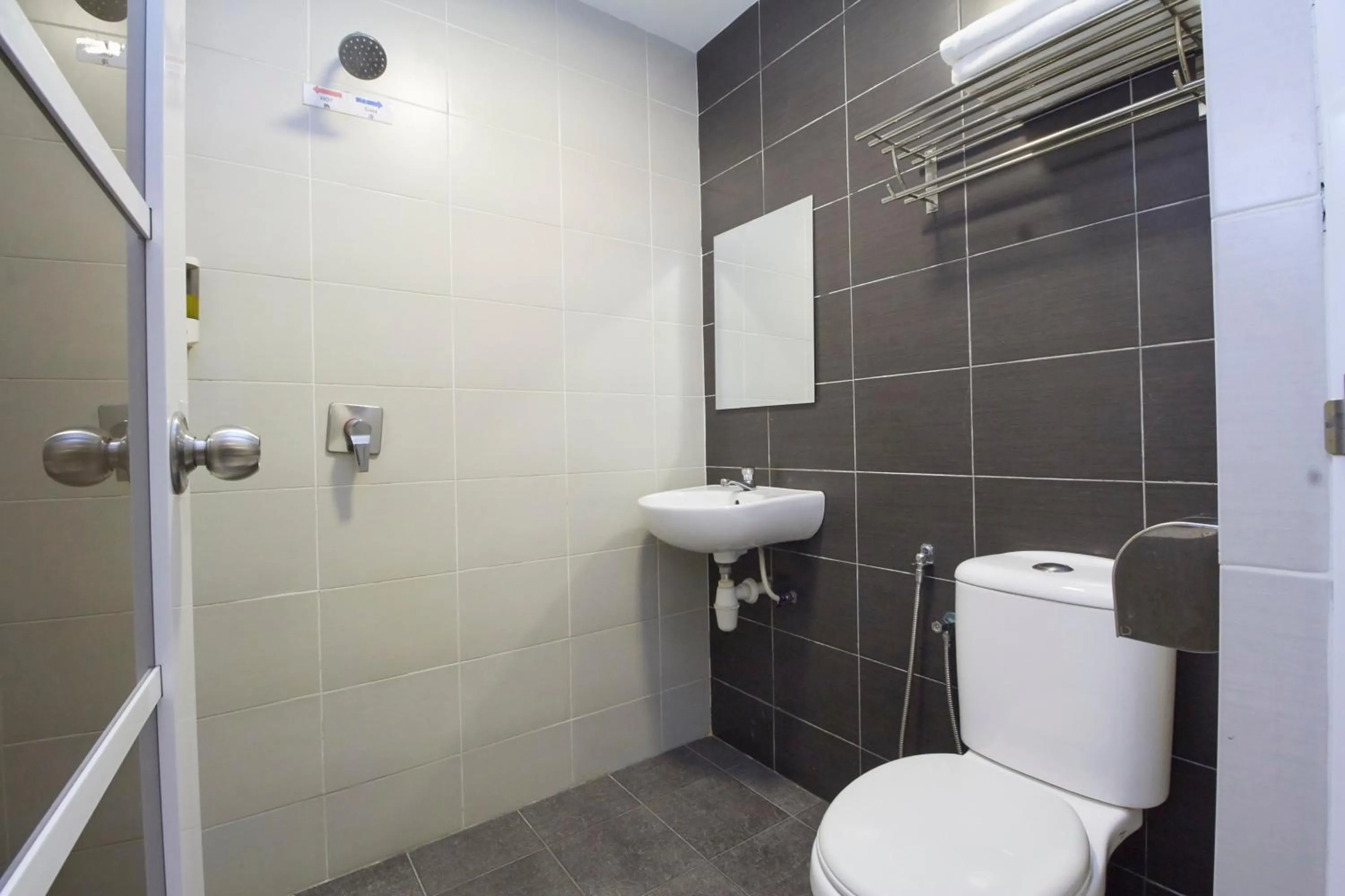 Bathroom in Kepong Hotel