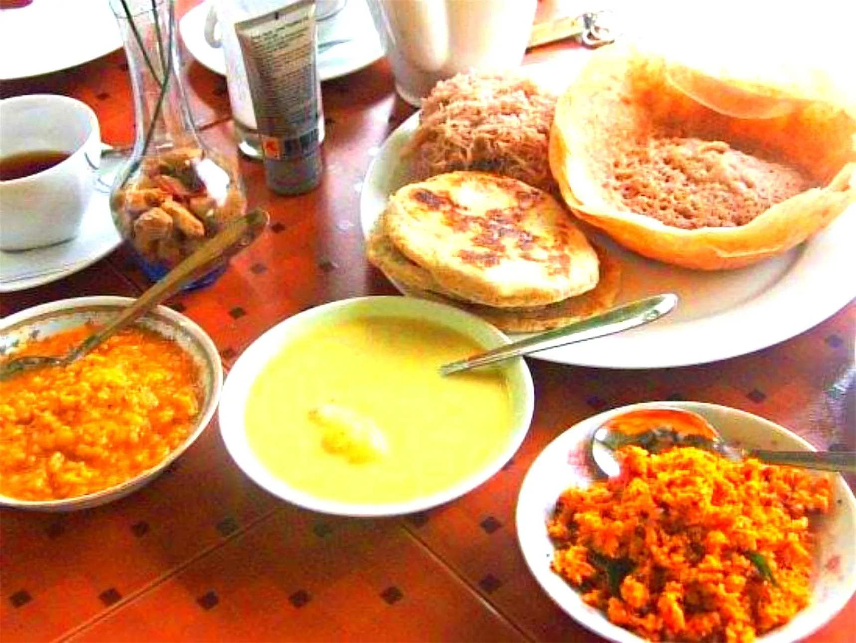 Restaurant/places to eat in Chaya Villa Guest House