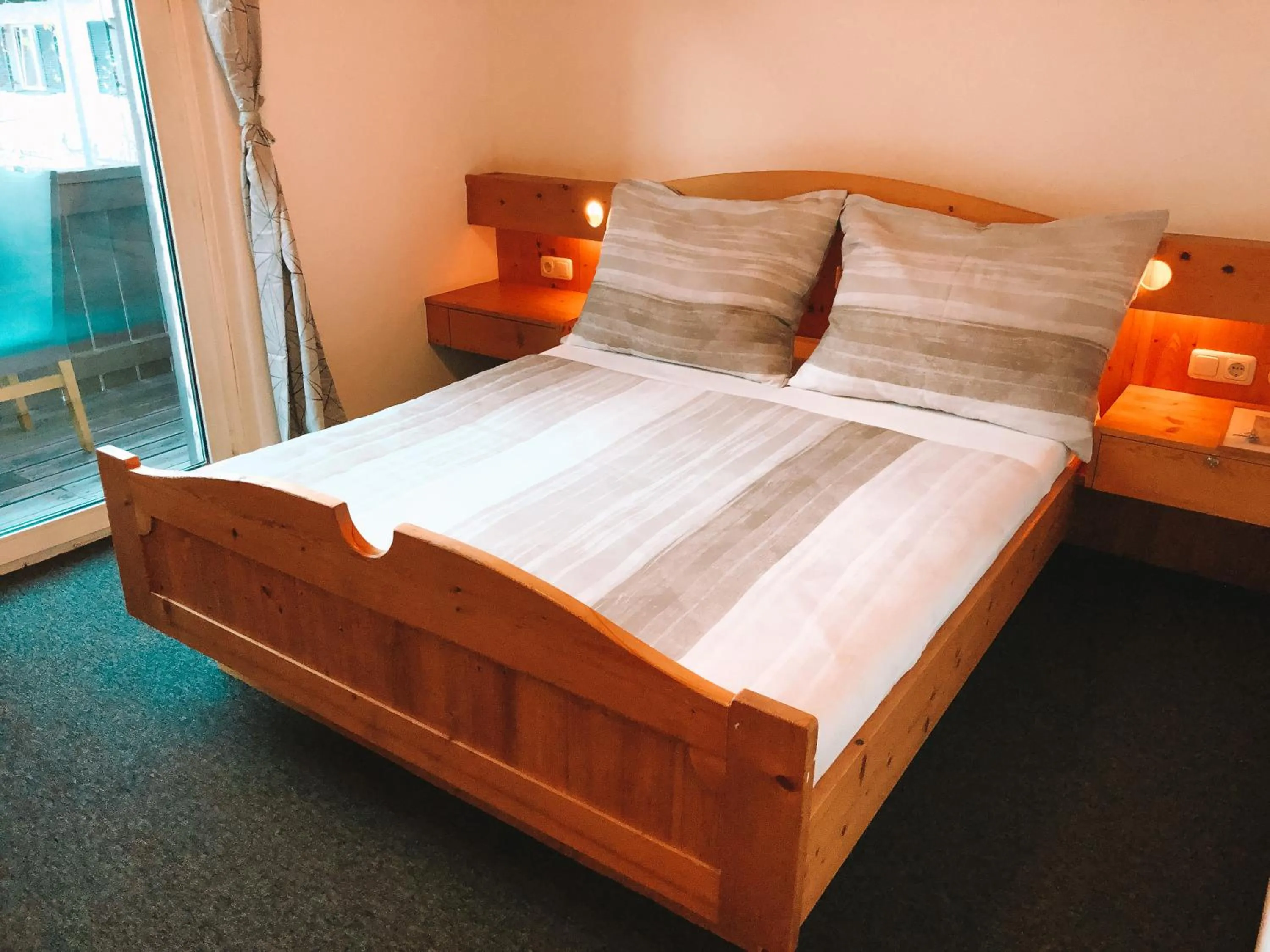 Bed in Green Natural Motel