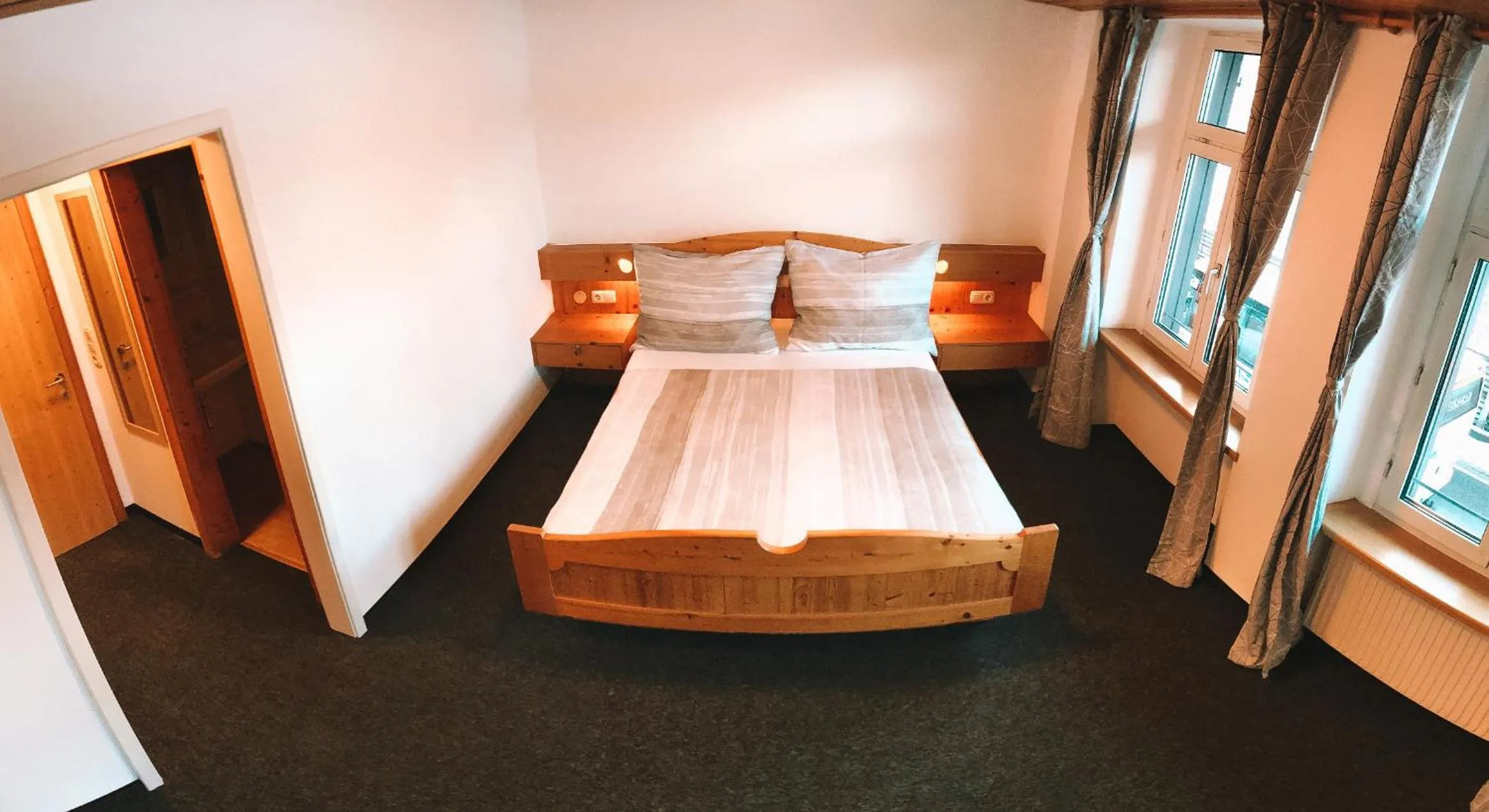 Bed in Green Natural Motel