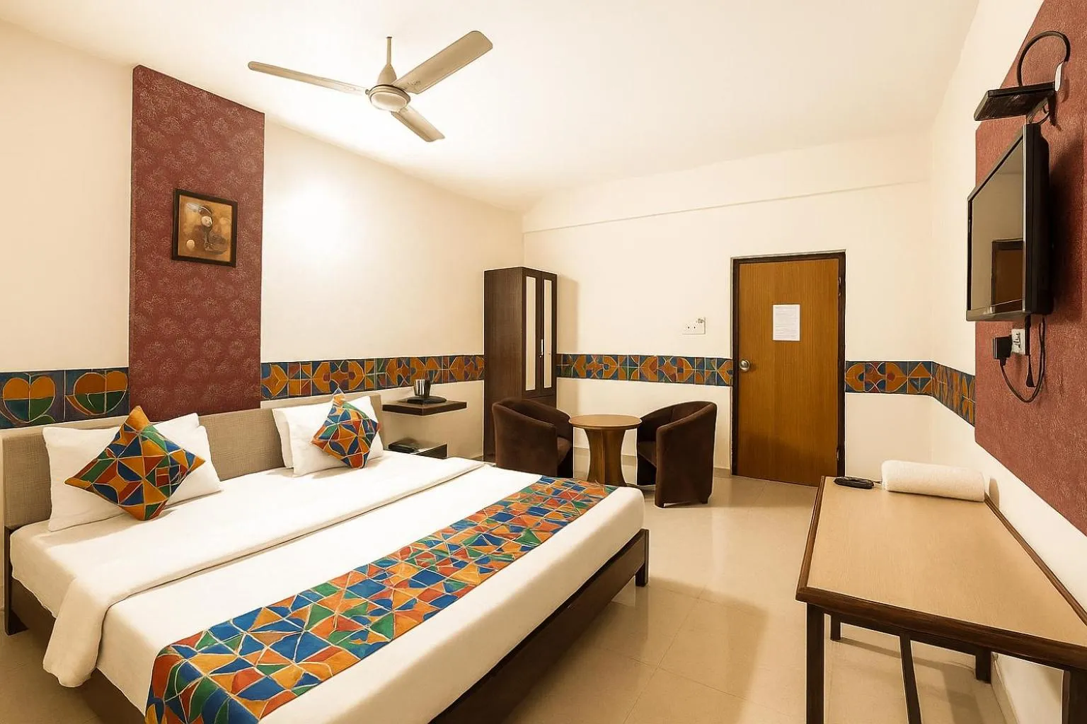 Bed in Hotel Omni Plaza