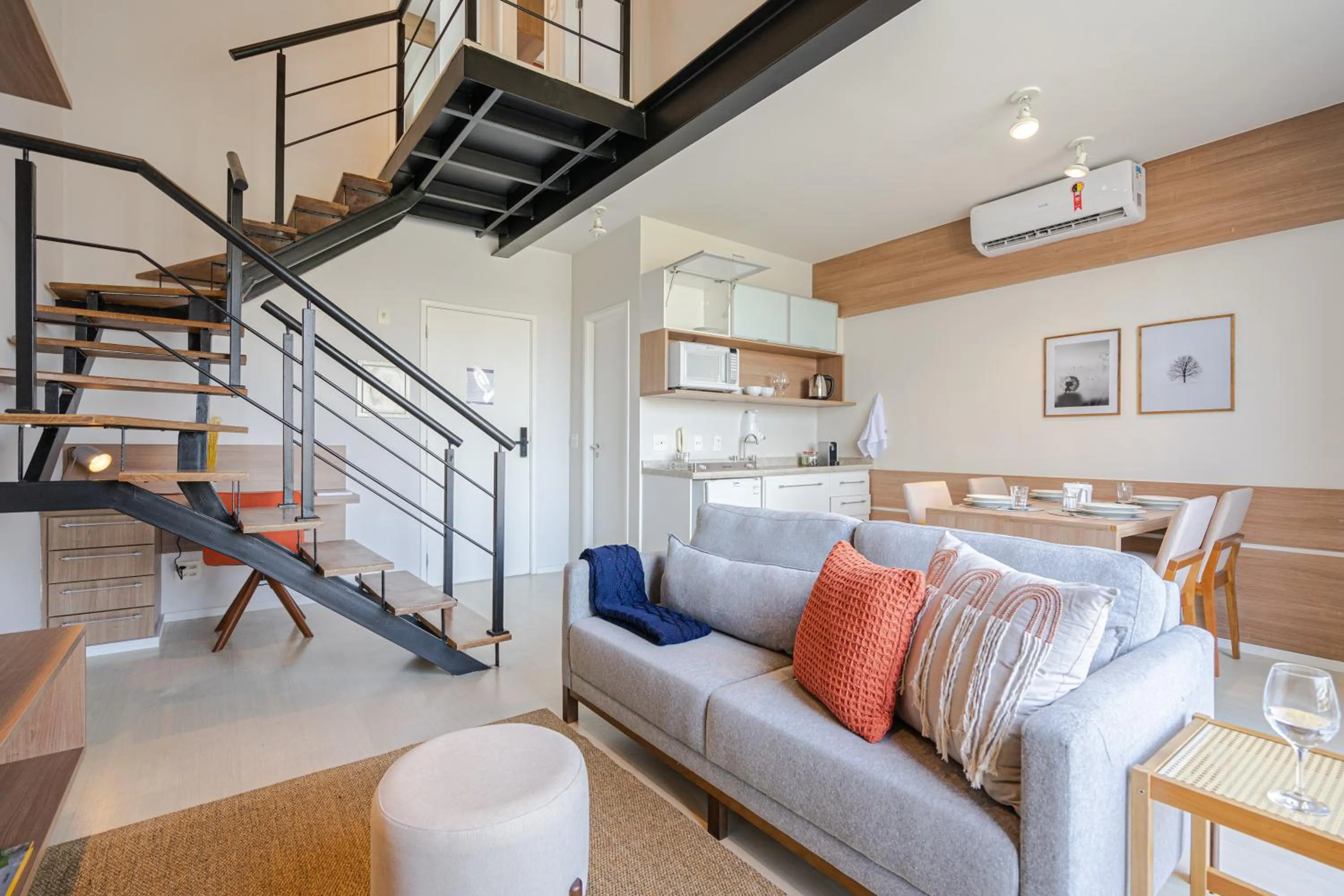 Day in Charlie NYC Berrini