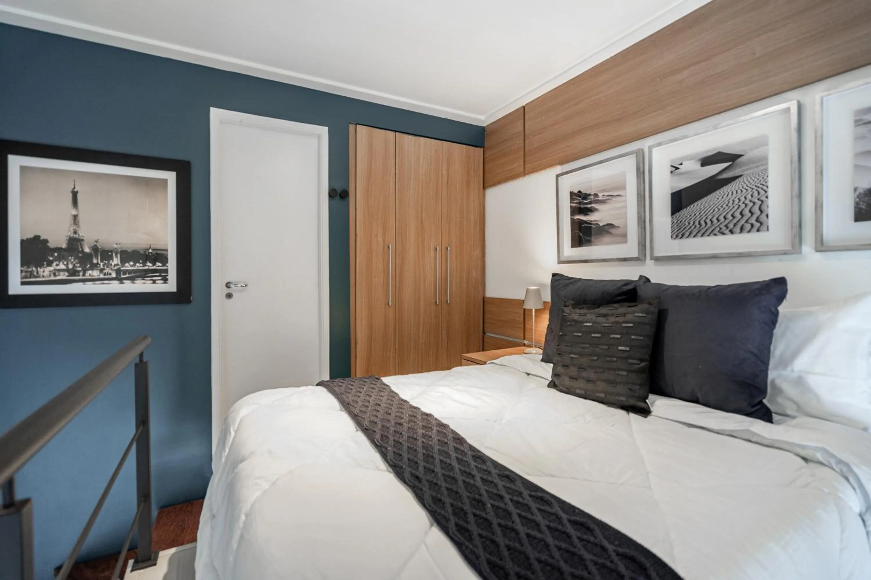 Bed in Charlie NYC Berrini