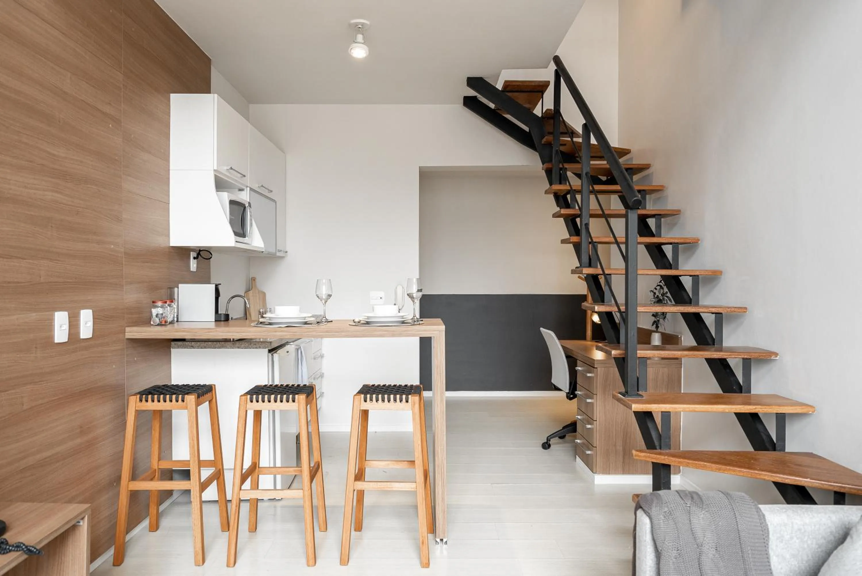 Day in Charlie NYC Berrini