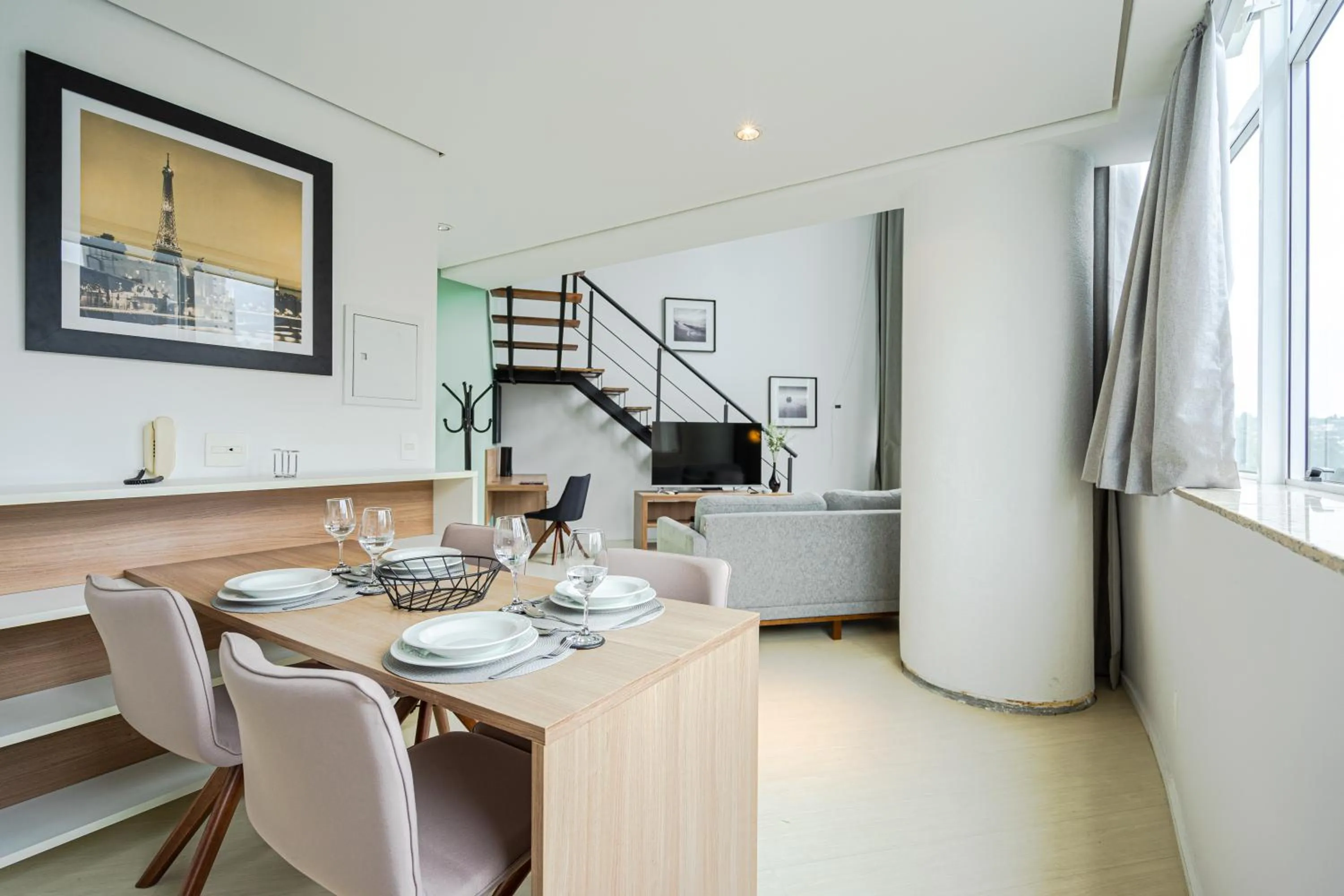 Living room in Charlie NYC Berrini