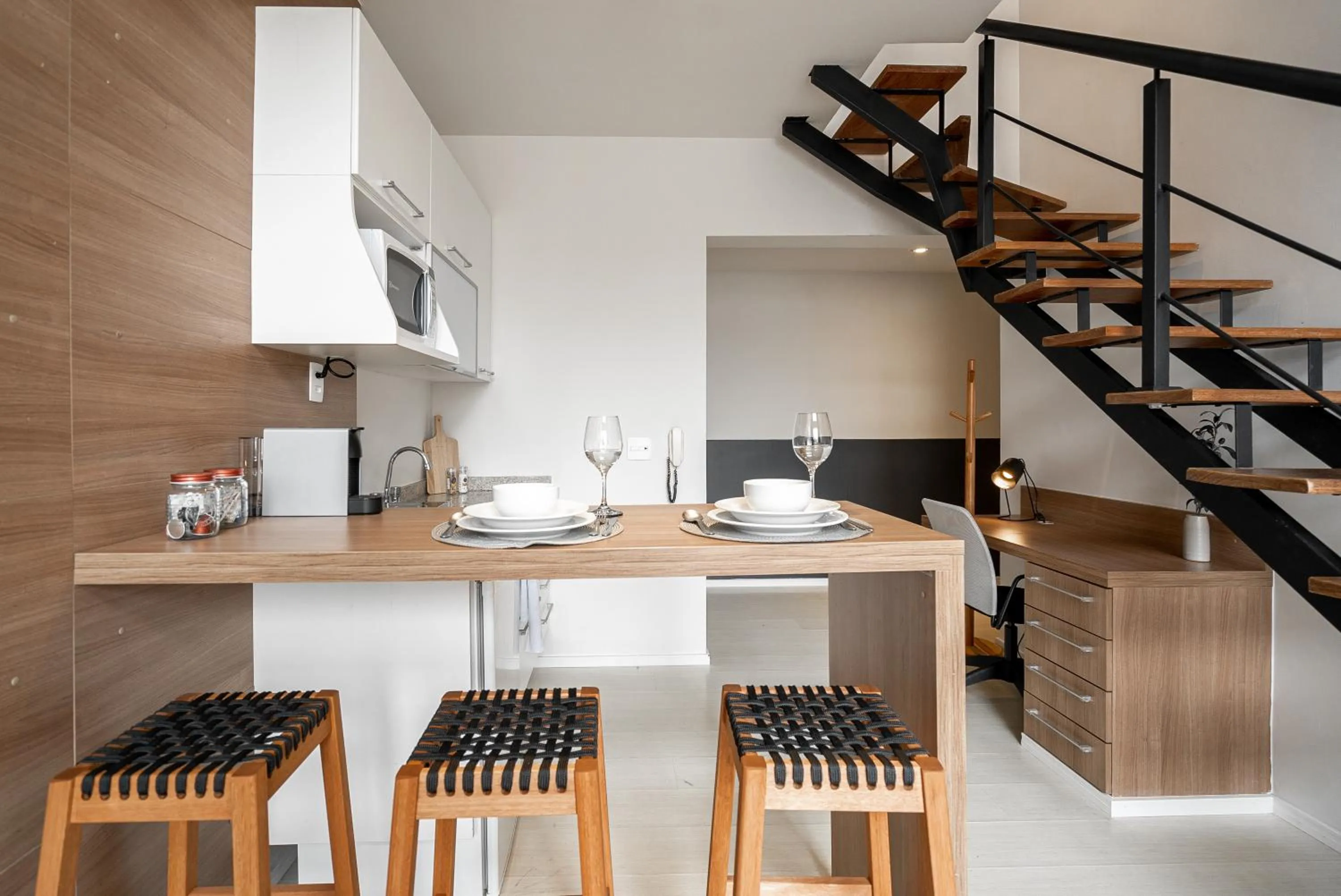 Day in Charlie NYC Berrini