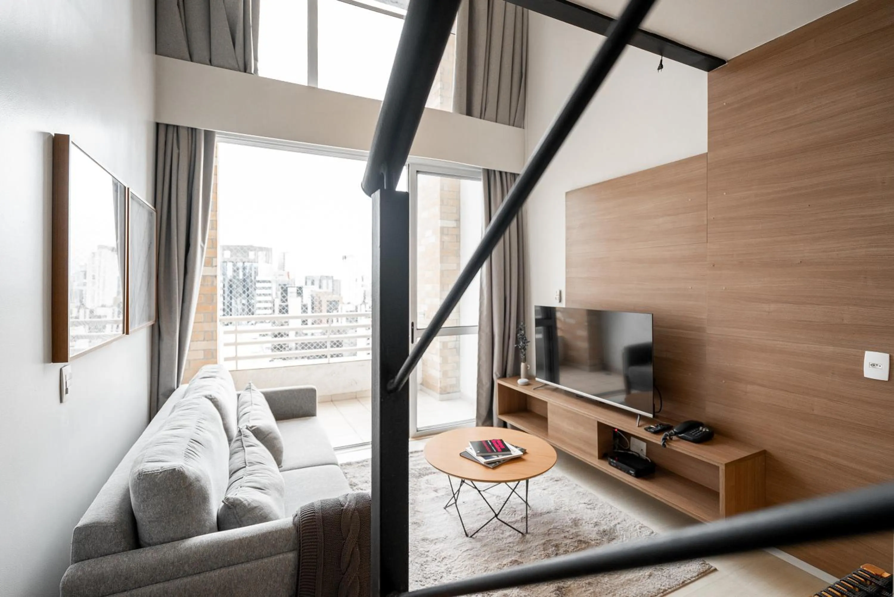 Day in Charlie NYC Berrini