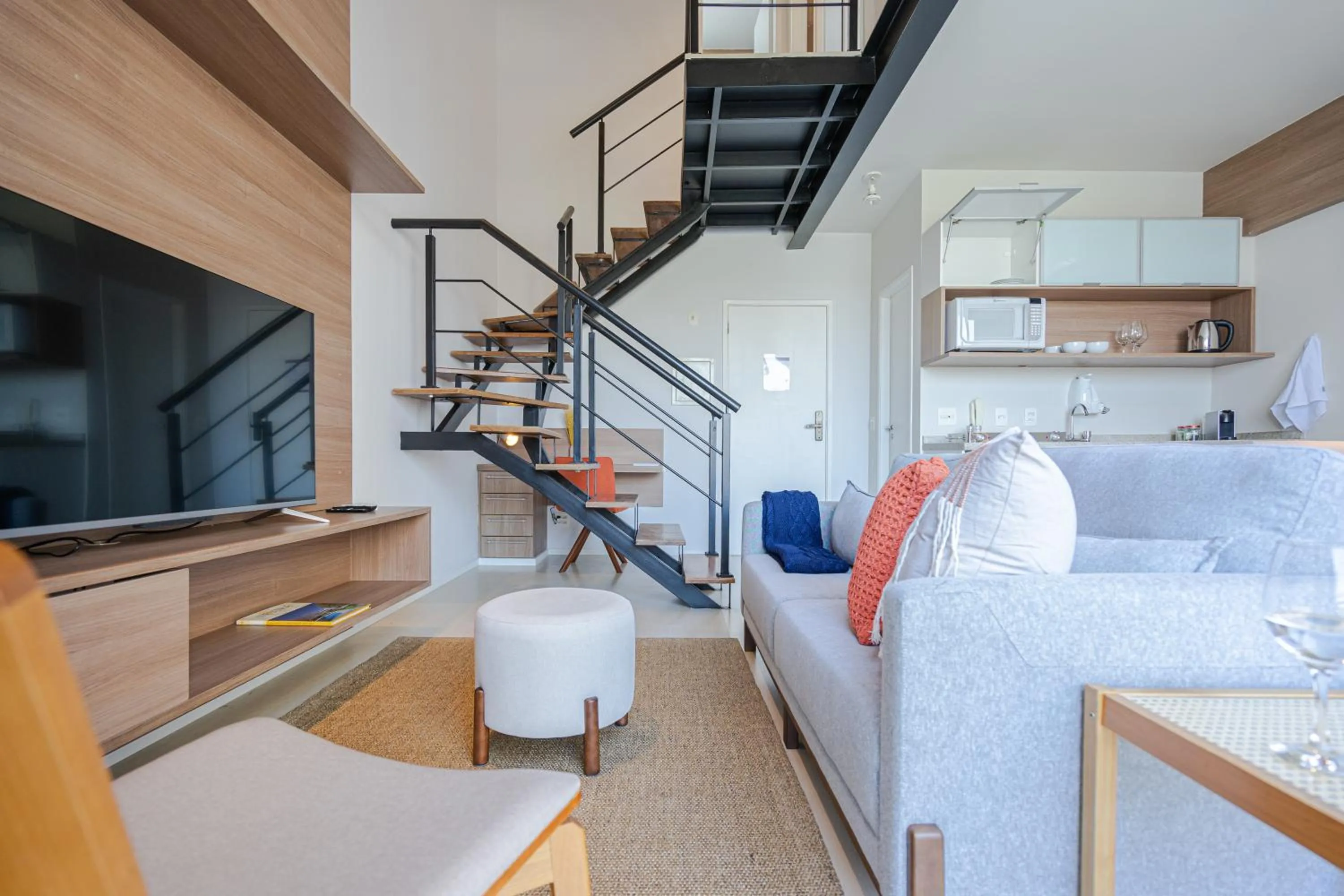 Day in Charlie NYC Berrini