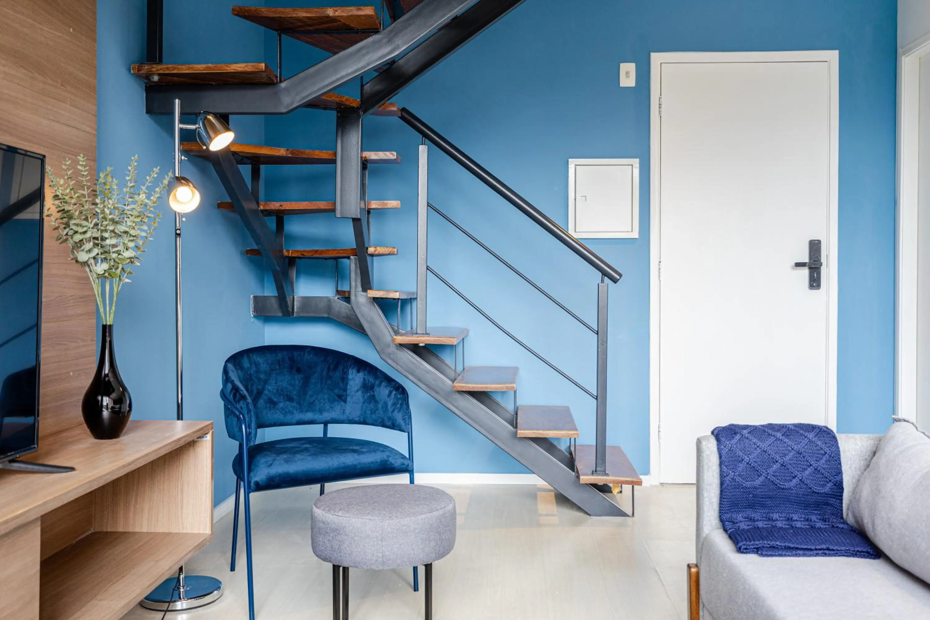 Day in Charlie NYC Berrini