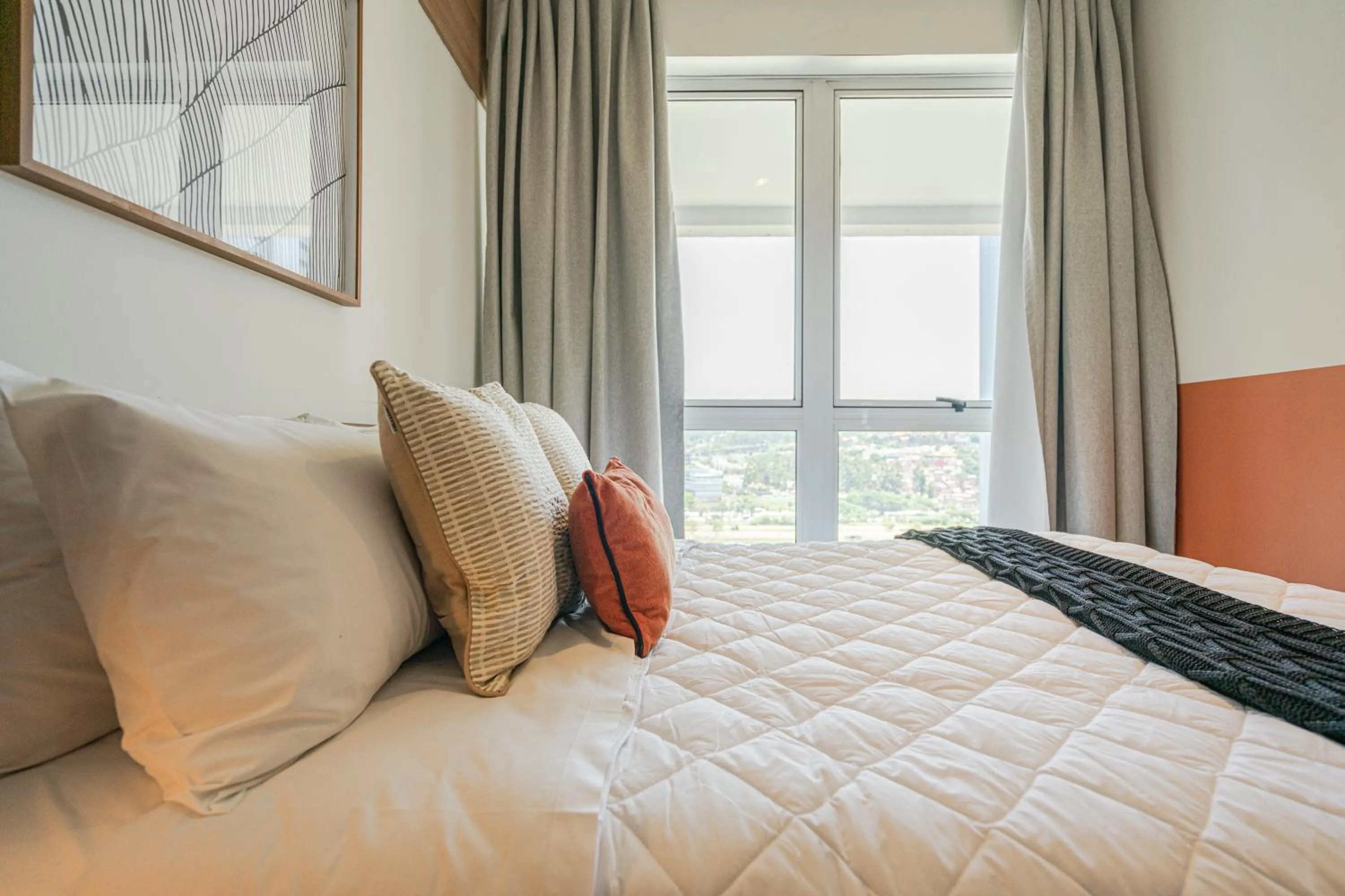 Bed in Charlie NYC Berrini