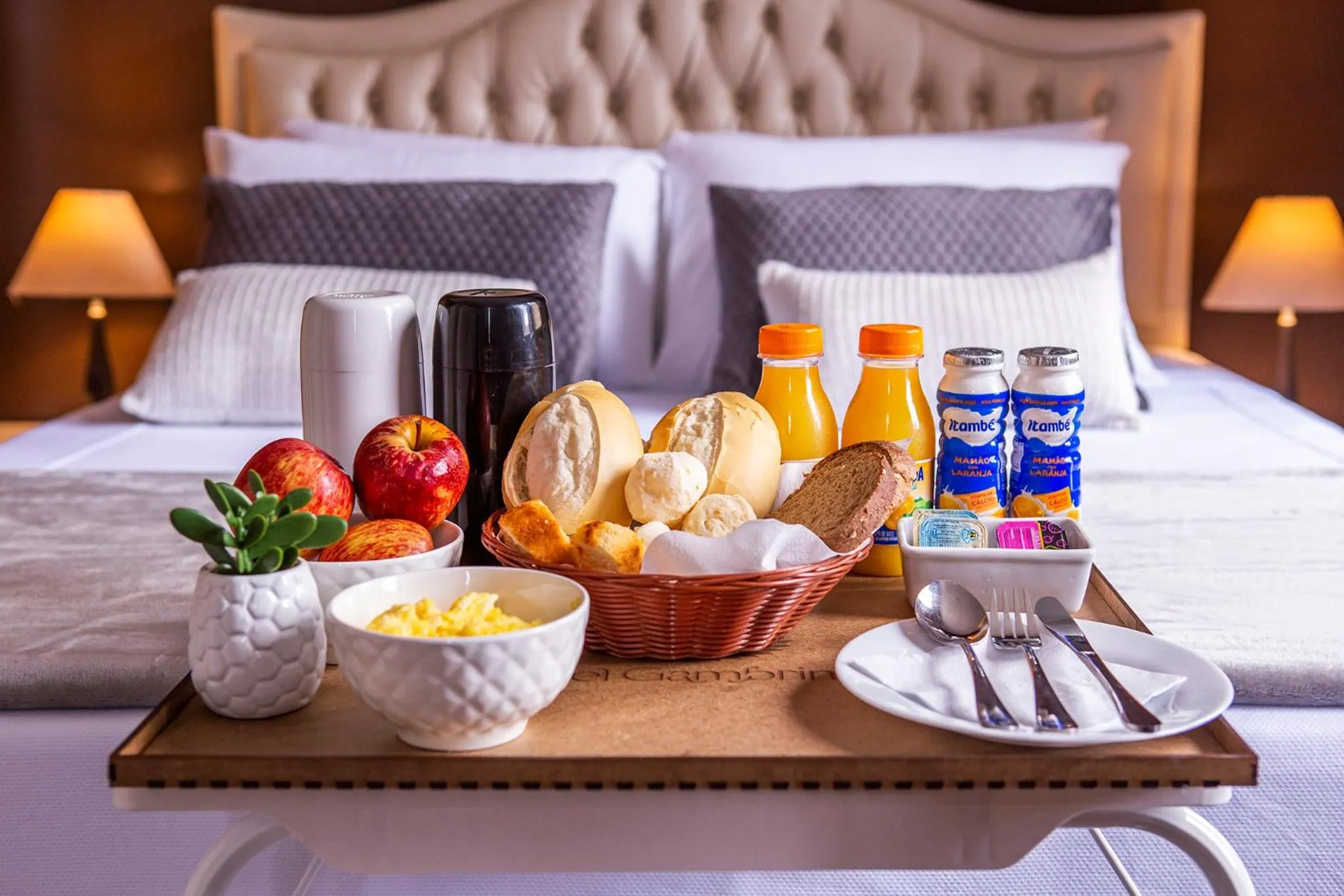 Breakfast, Bed in Hotel Gambrinus