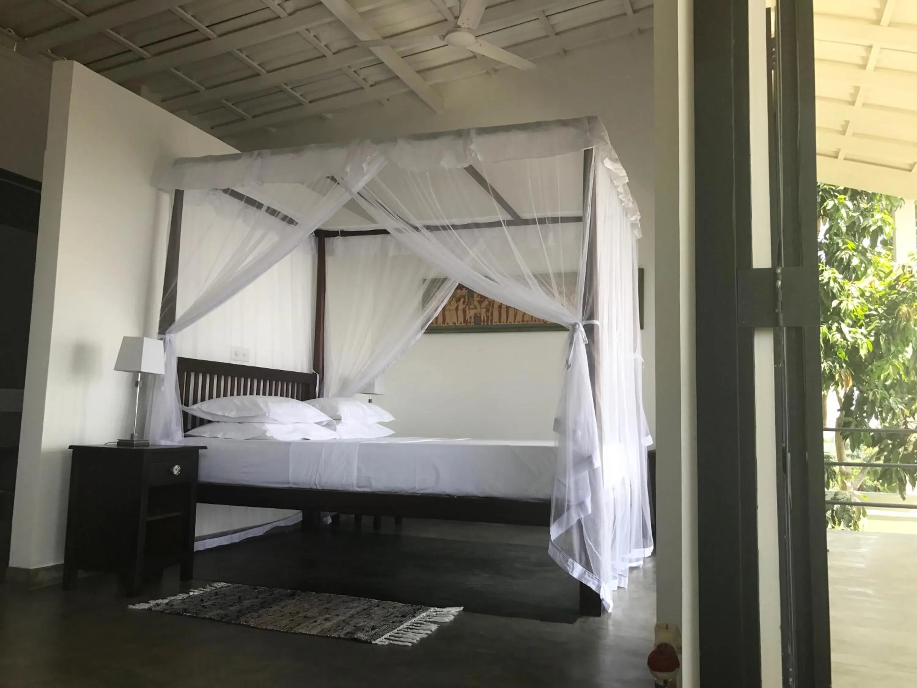 Photo of the whole room, Bed in Lara's place