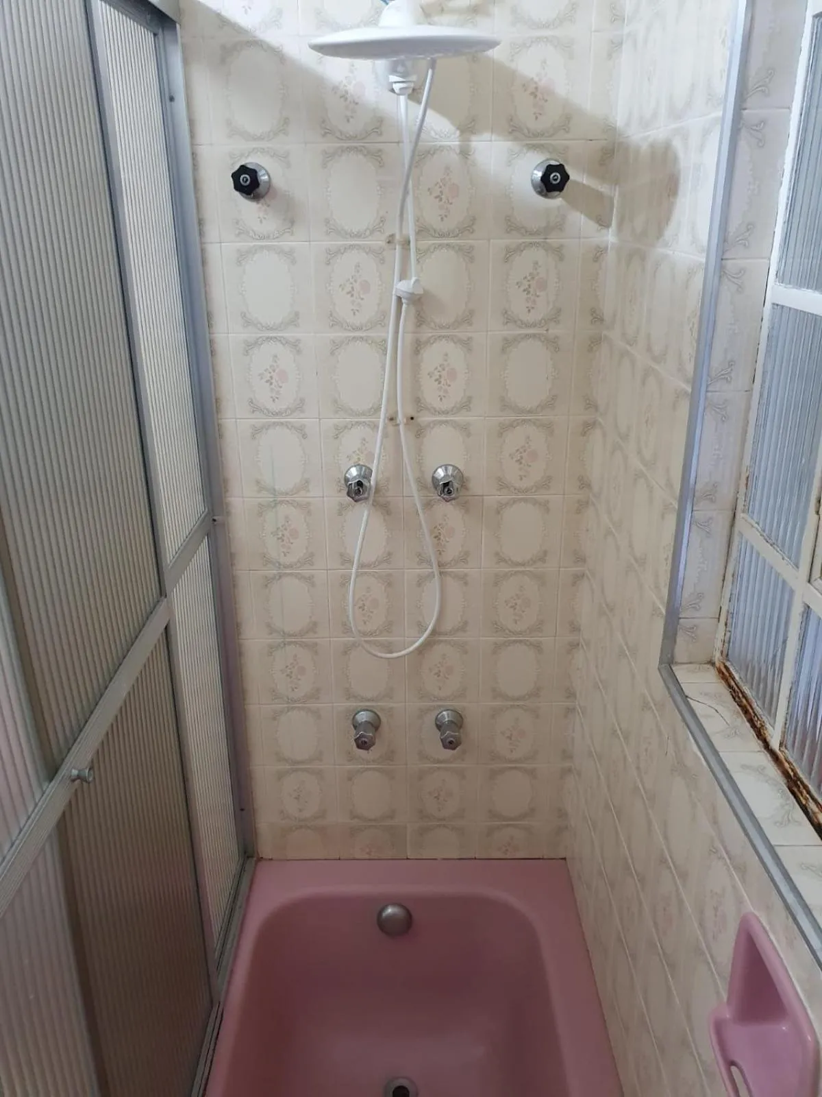 Bathroom in Colônia SAA