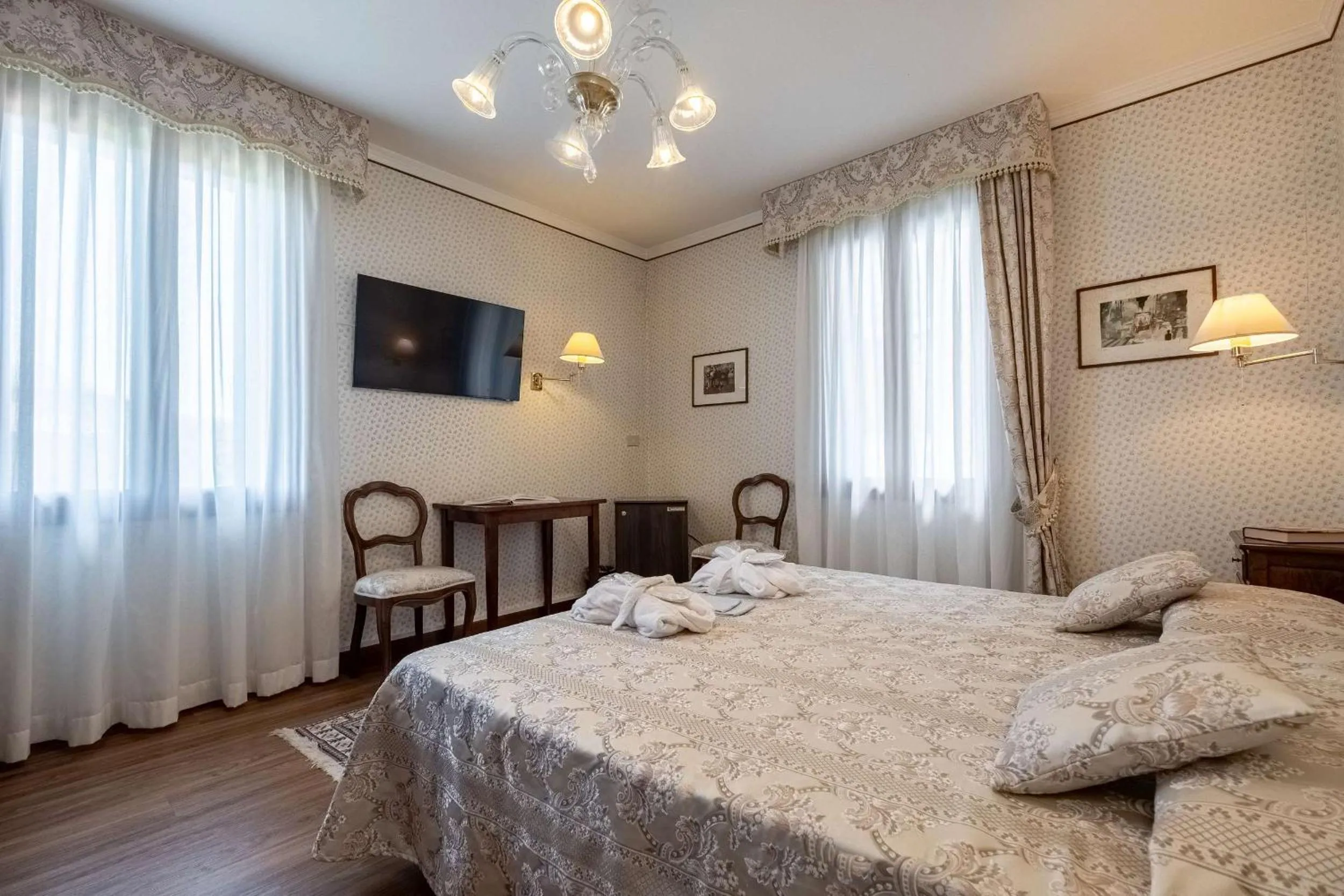 Bed in Hotel La Meridiana