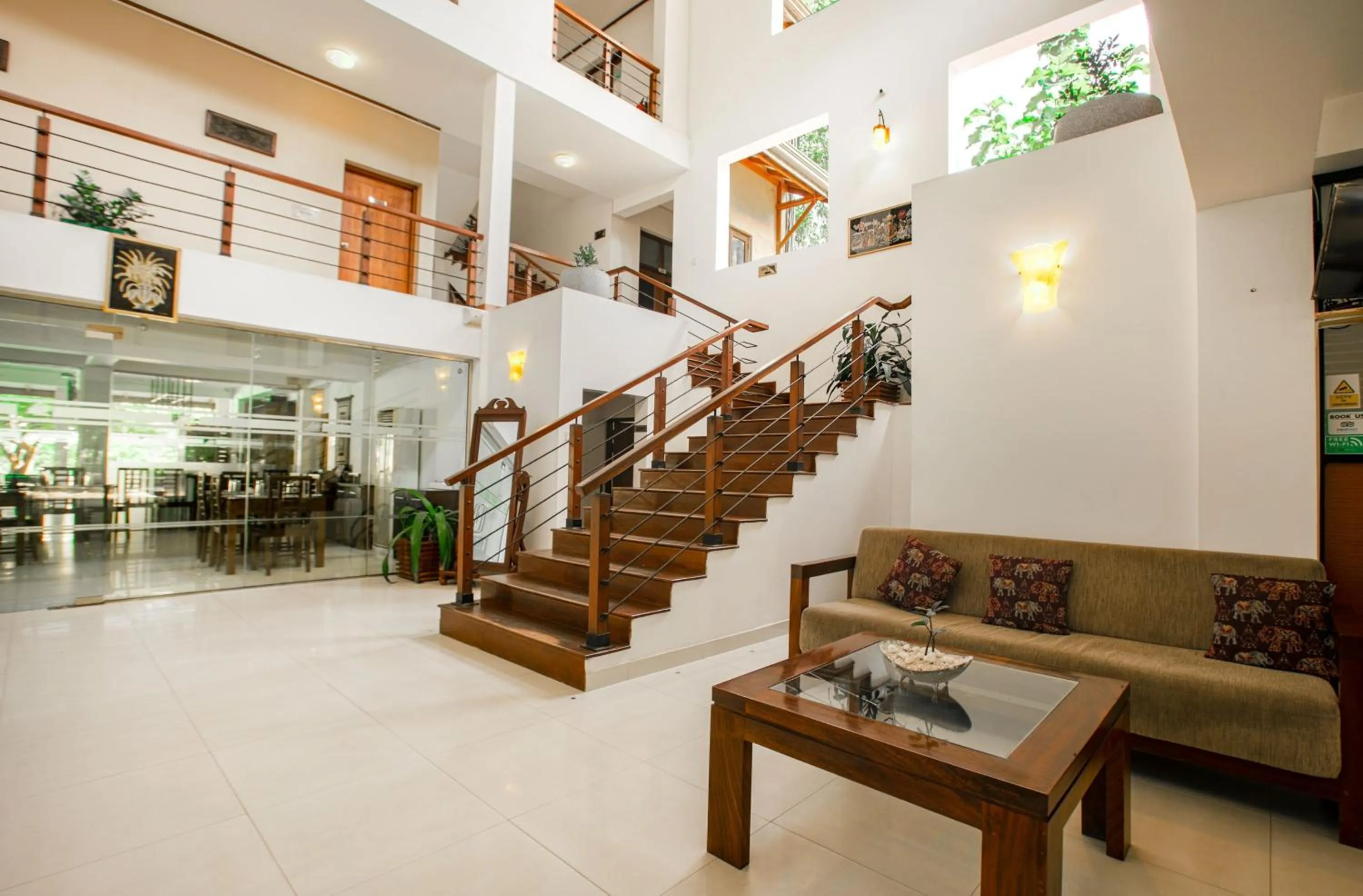 Living room in Lavendish Okrin Hotel