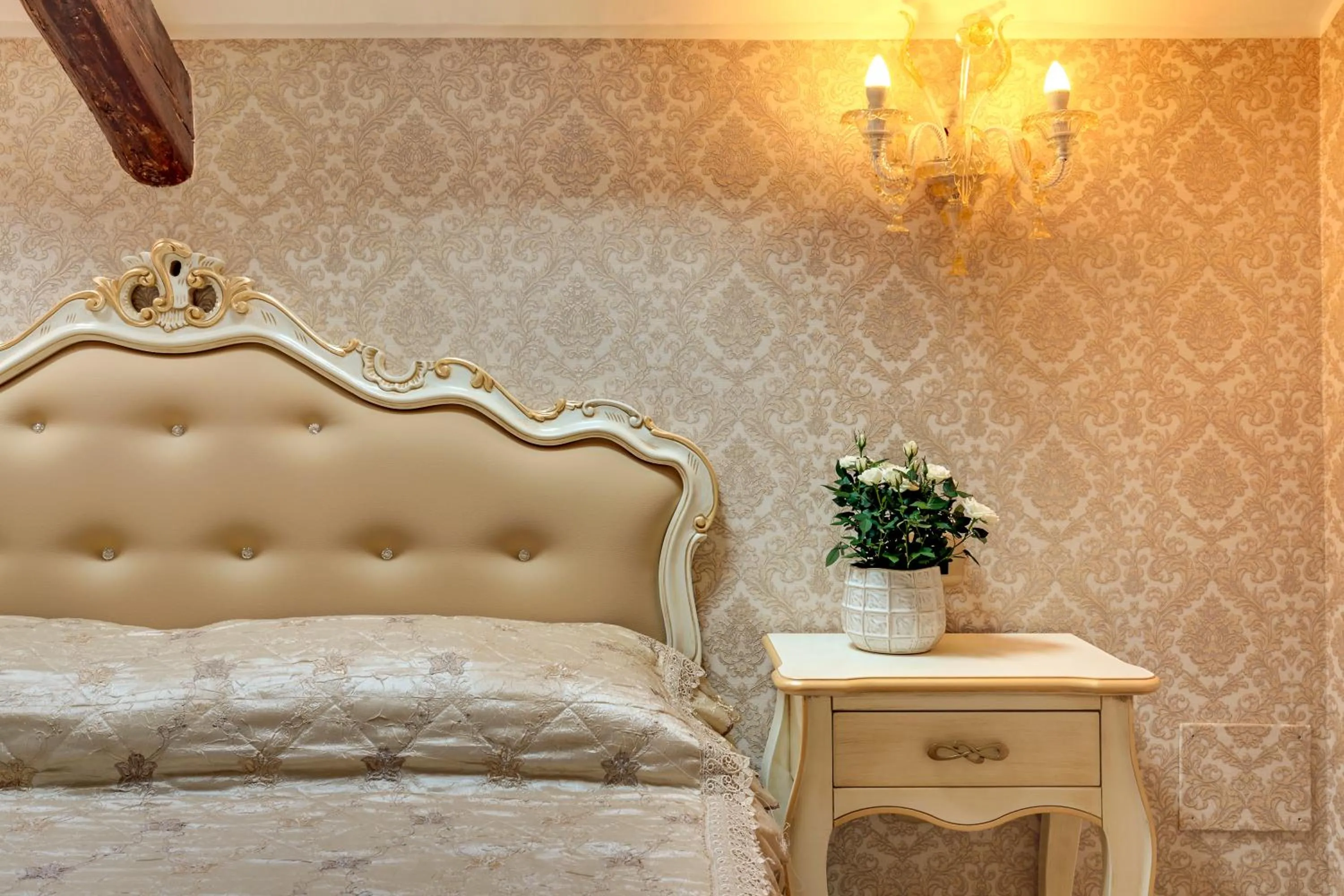 Bed in New Reiter Hotel