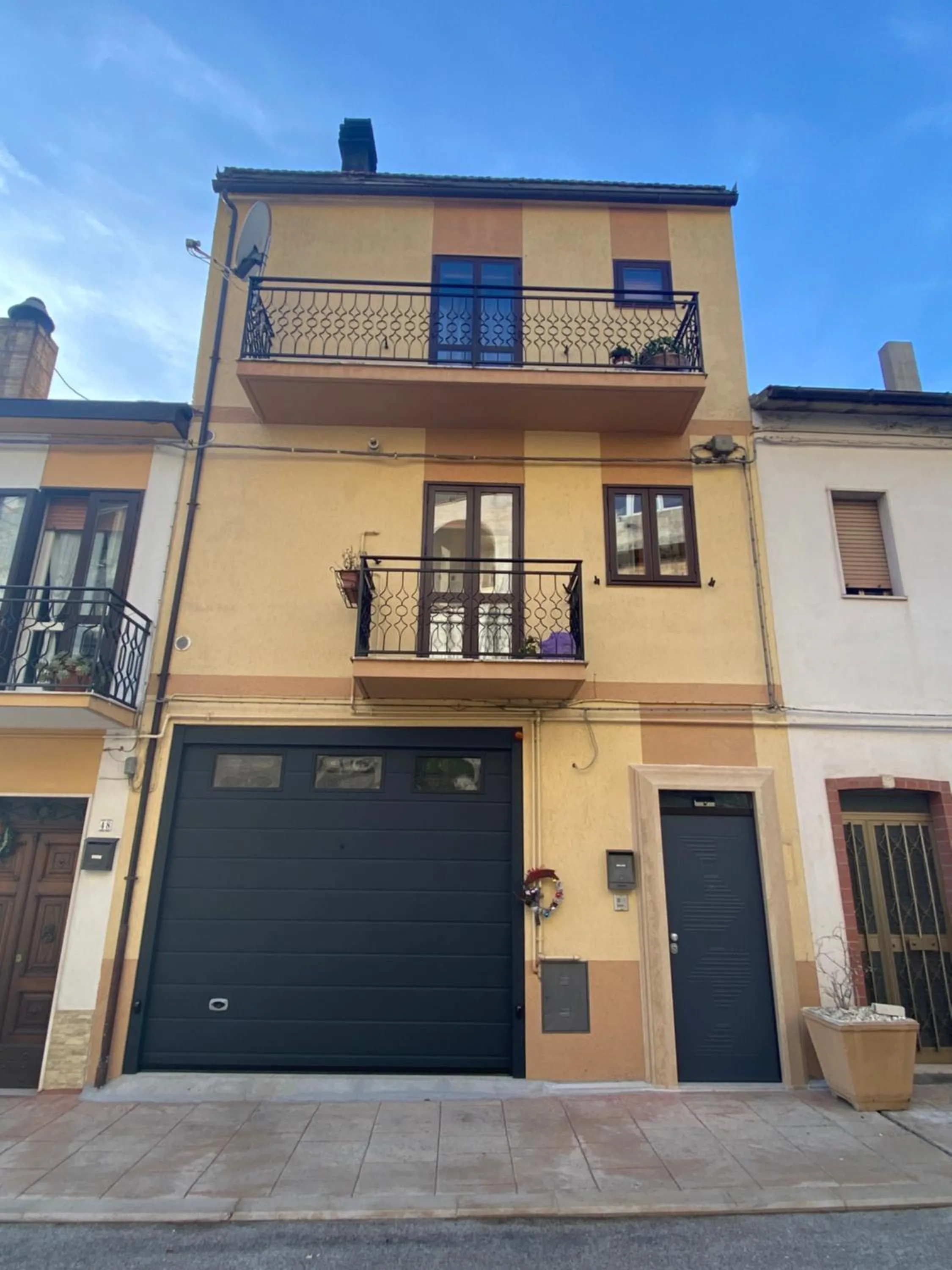 Property building in Bellavista B&B