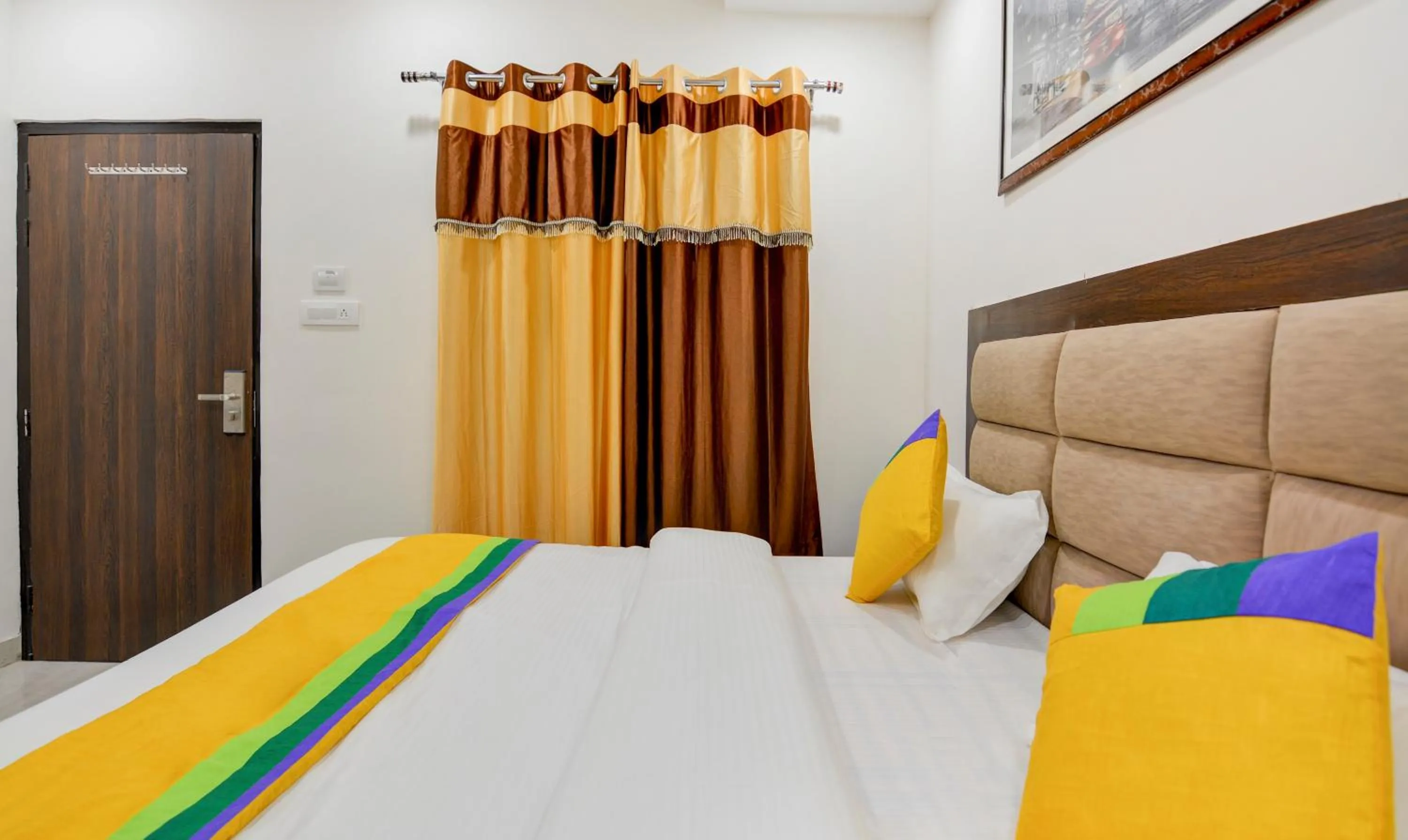 Bedroom, Bed in Itsy Hotels K K Residency Staywell