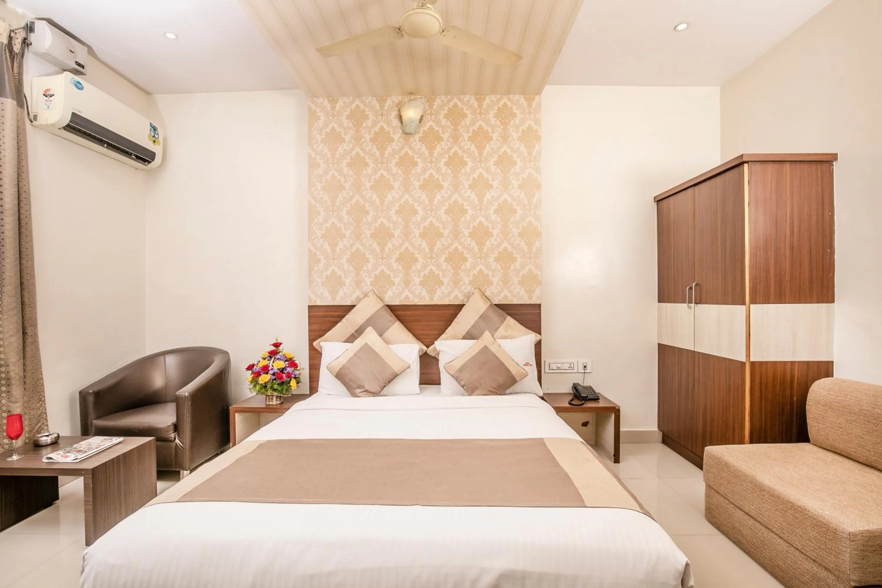 Bed in Aishwarya Suites