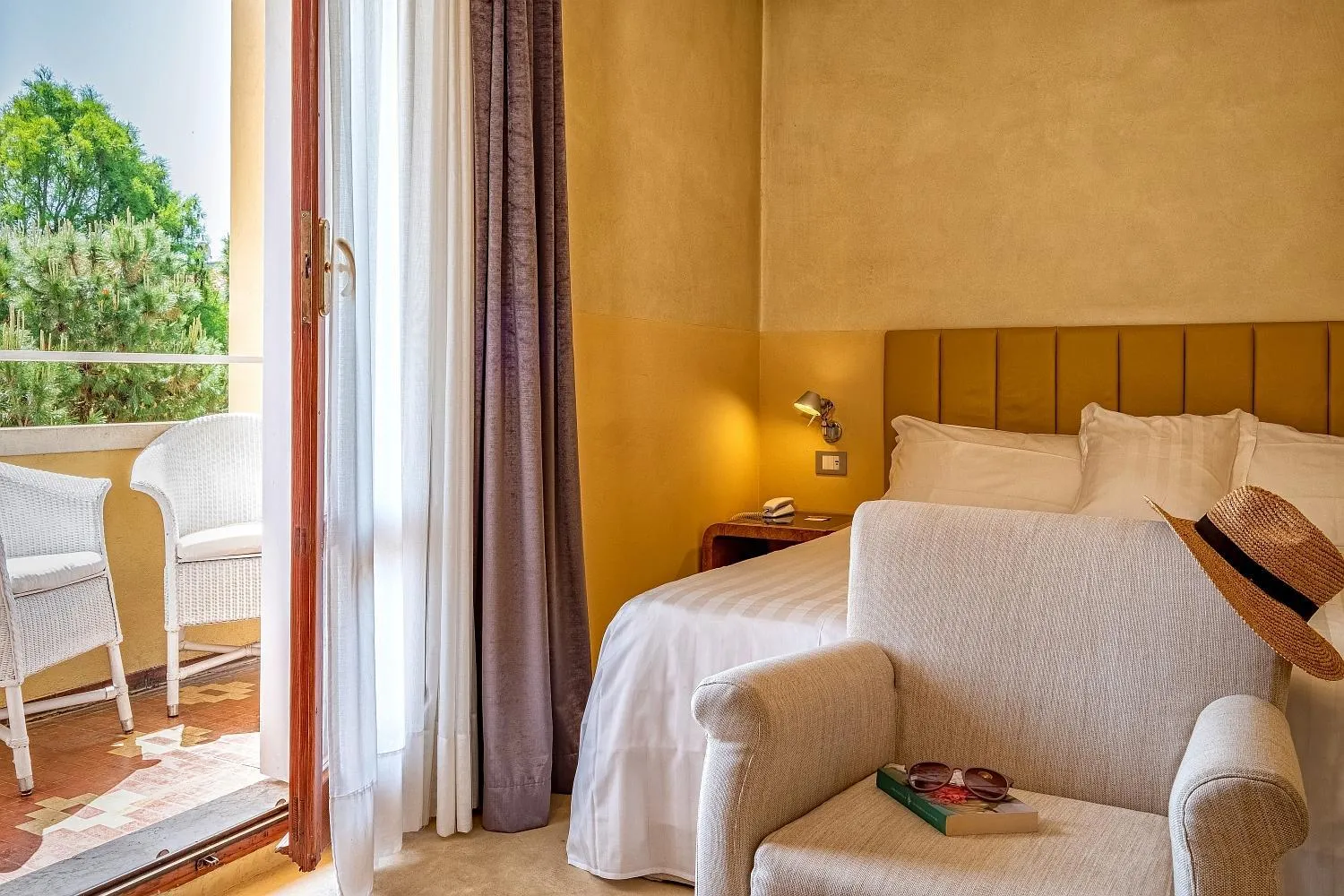 Bed in Hotel Villa Mabapa