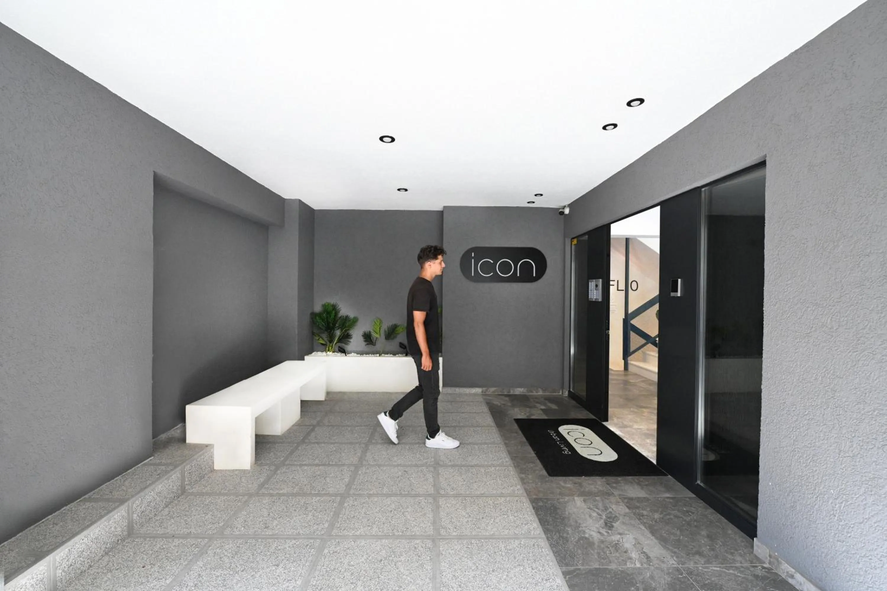 Facade/entrance in ICON Urban Living