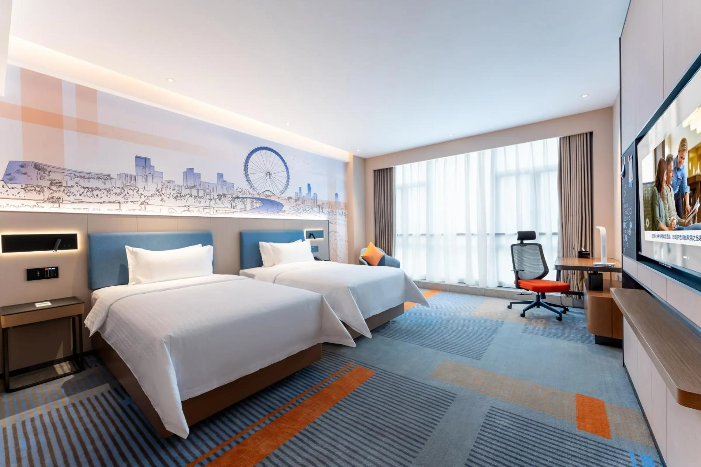 Photo of the whole room, Bed in Hampton by Hilton Guangzhou Jinshazhou
