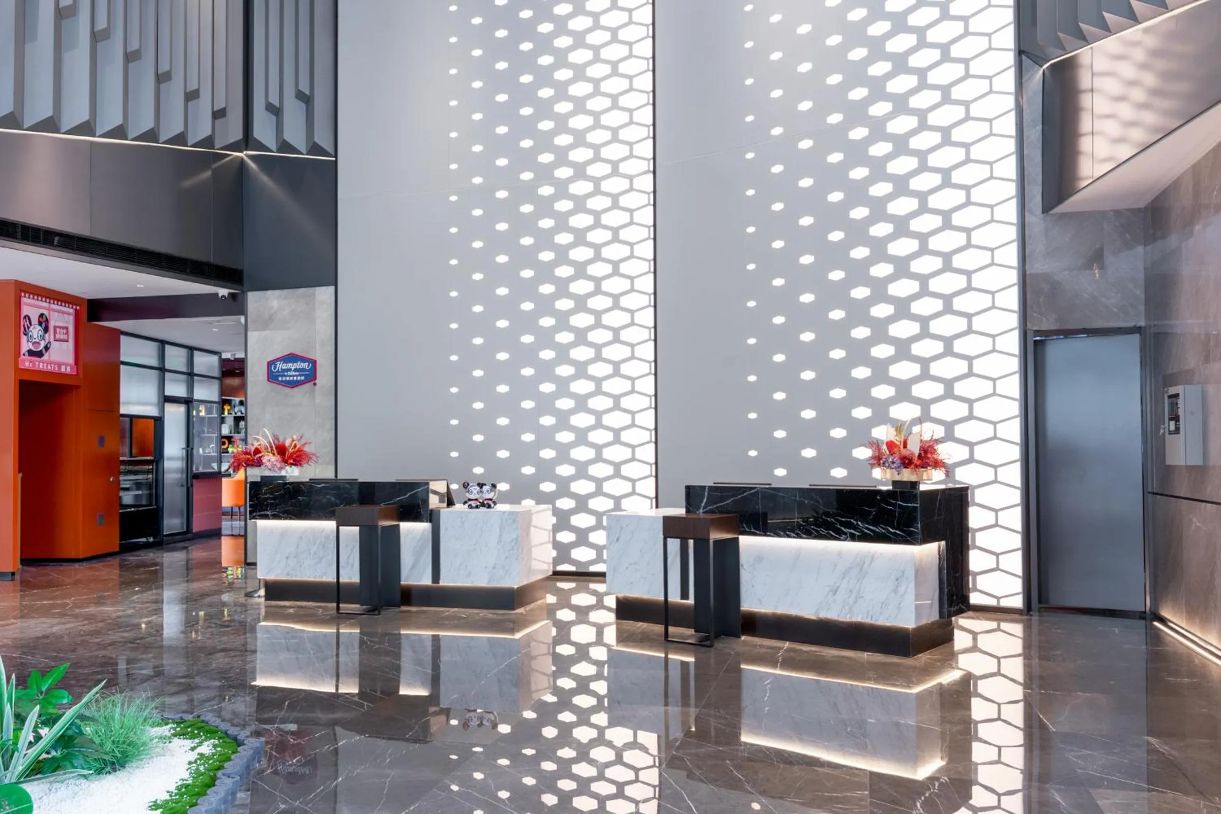 Lobby or reception in Hampton by Hilton Guangzhou Jinshazhou