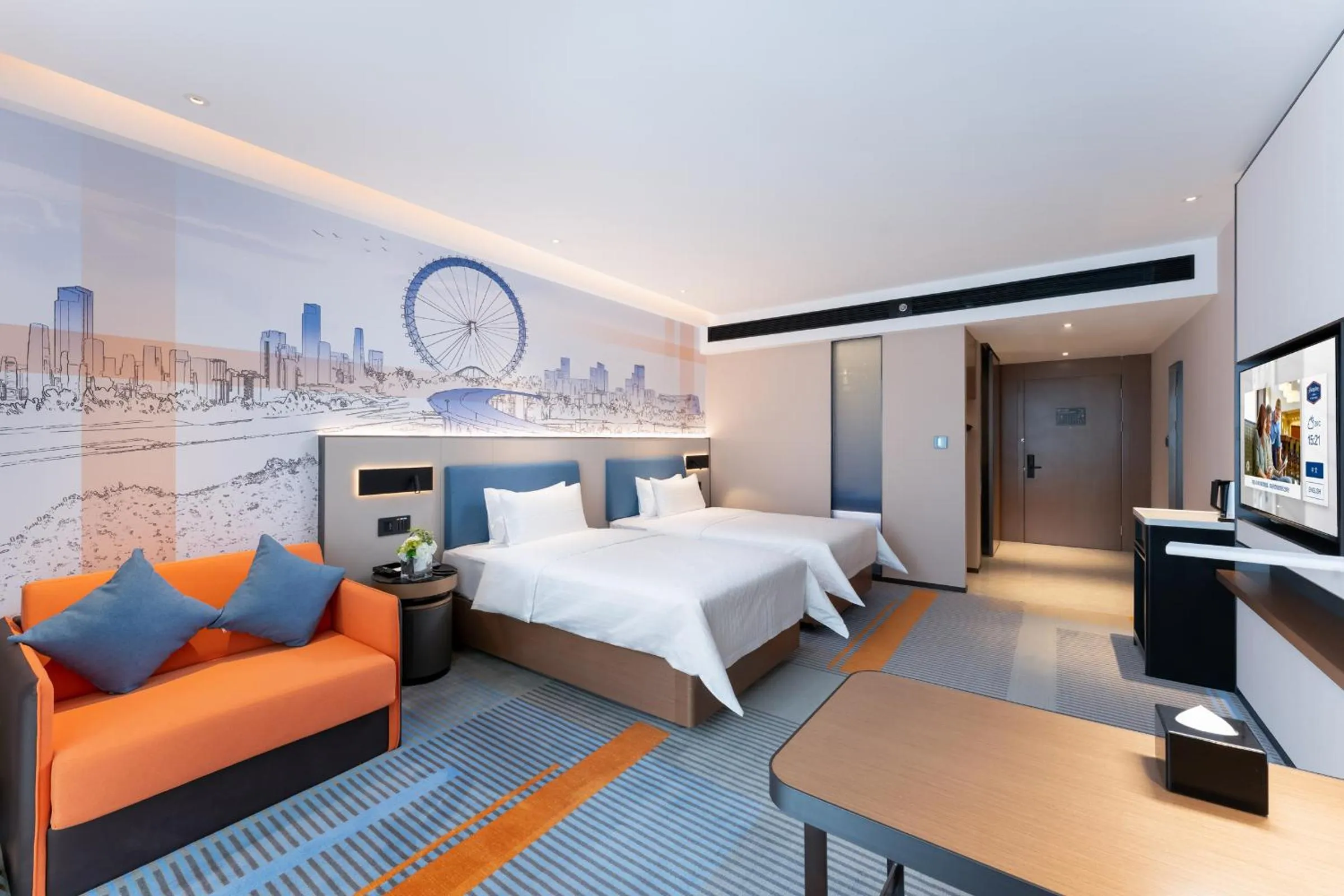Photo of the whole room, Bed in Hampton by Hilton Guangzhou Jinshazhou