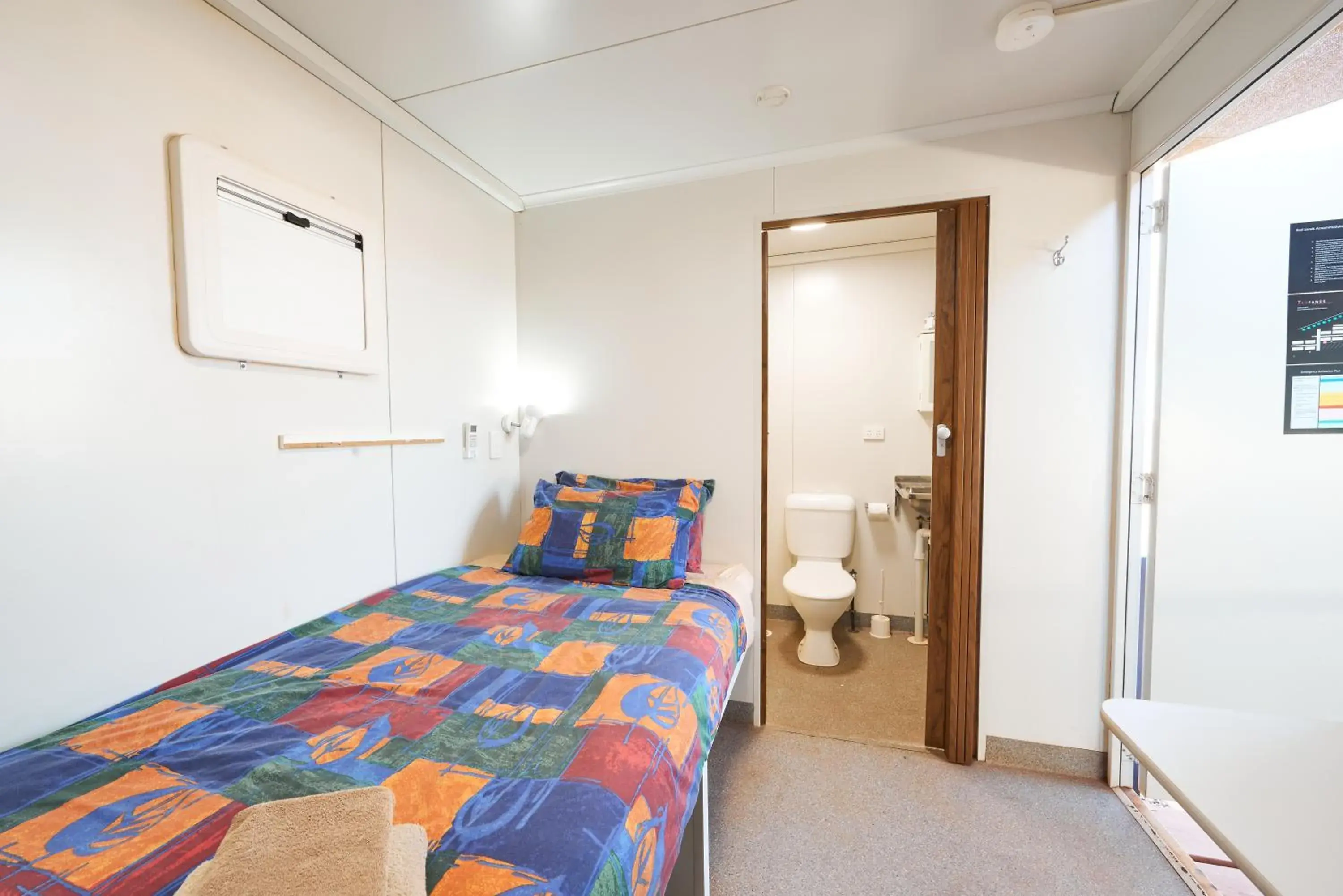 Single Room - single occupancy in Red Sands Accommodation Newman Single Room - single occupancy in Red Sands Accommodation Newman