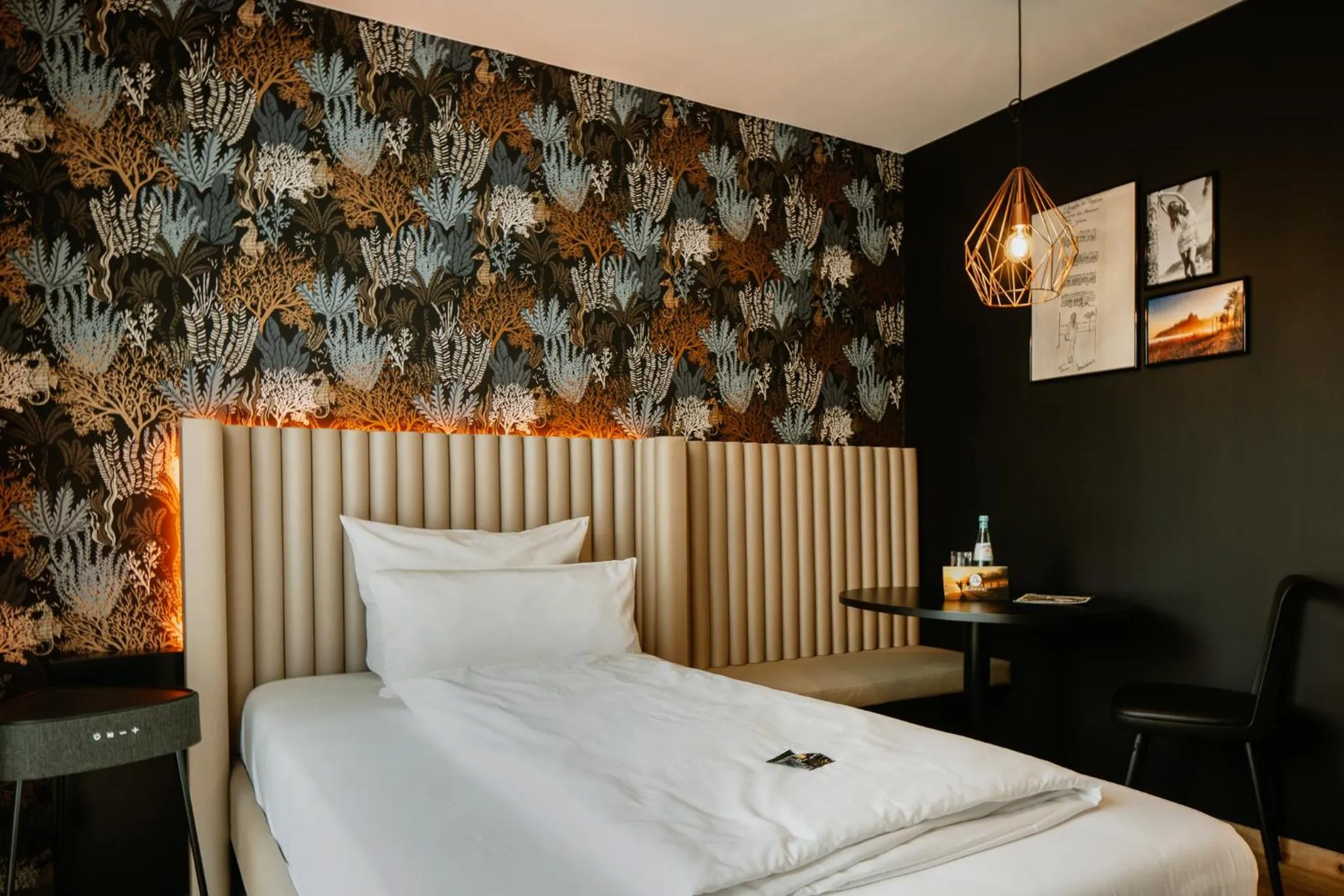 Photo of the whole room, Bed in Rioca Neu-Ulm Posto 5