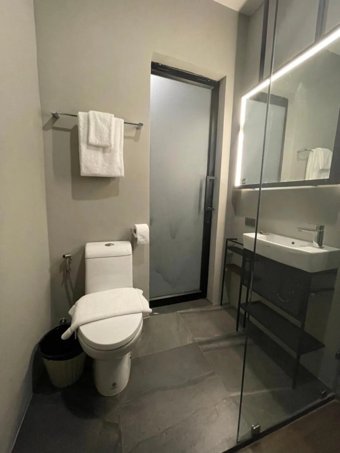 Toilet in 515 VICTORY Hotel