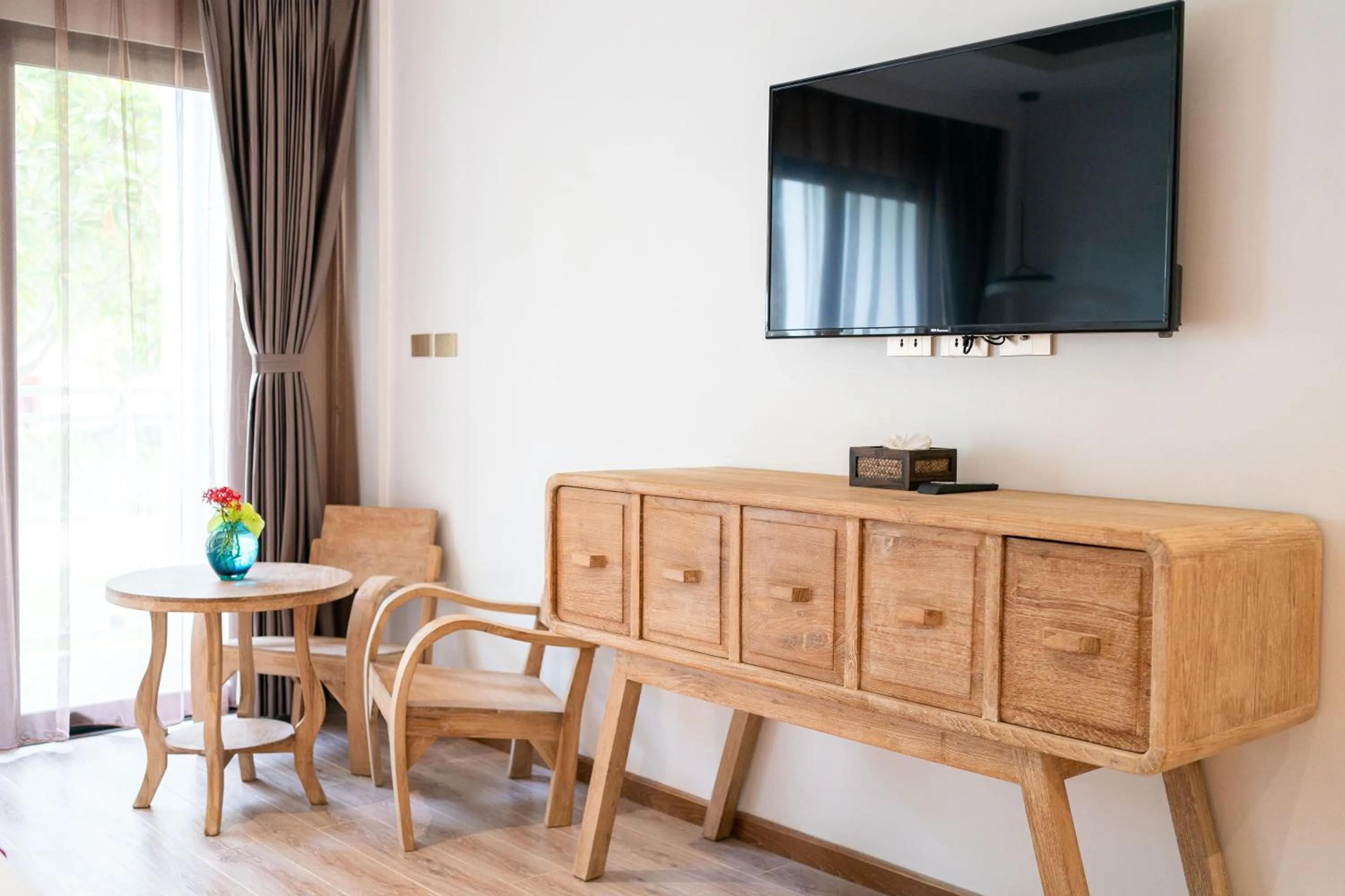 Seating area in Royal Yao Yai Island Beach Resort