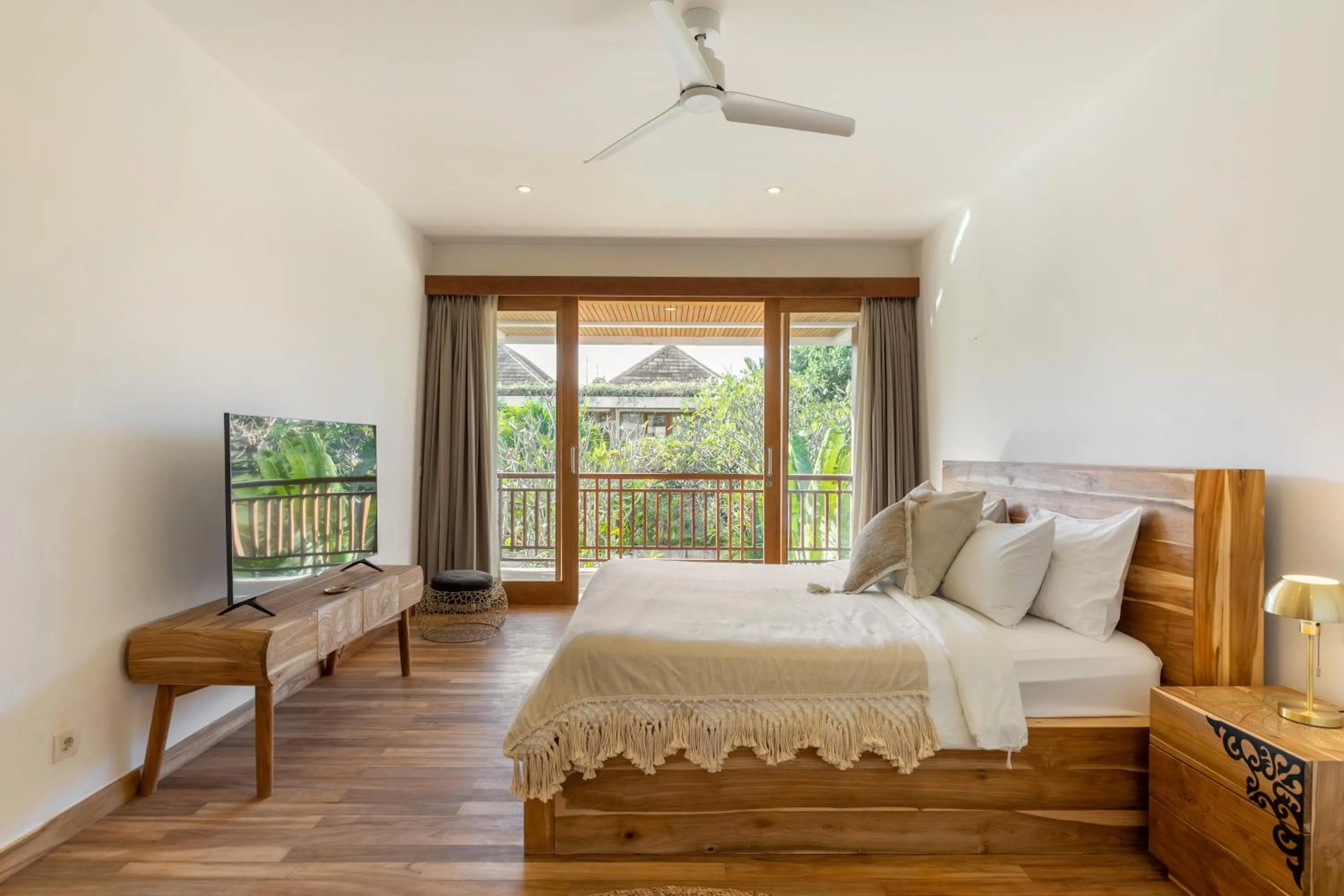 Bedroom, Bed in Villa Lumut 3 Bedrooms Central Seminyak