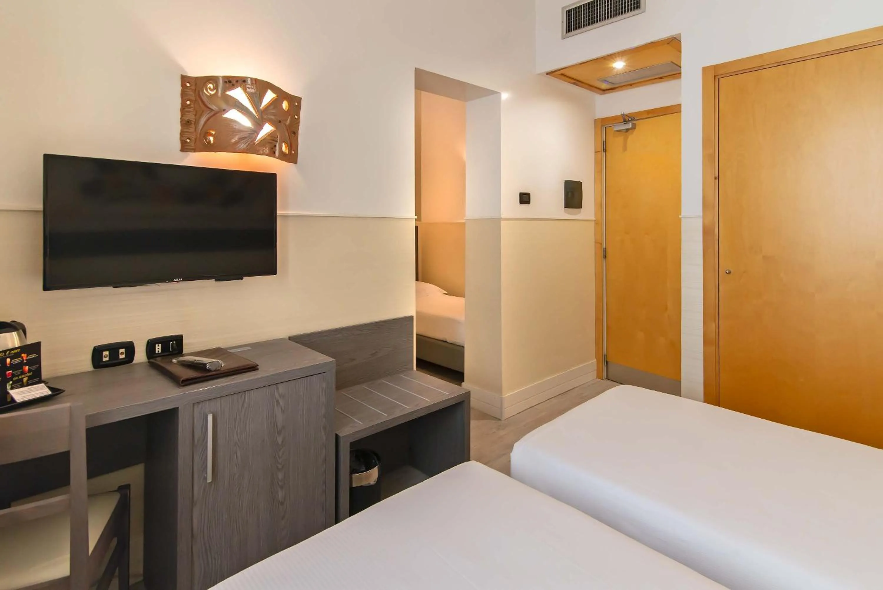 Bedroom, Bed in Hotel Aphrodite