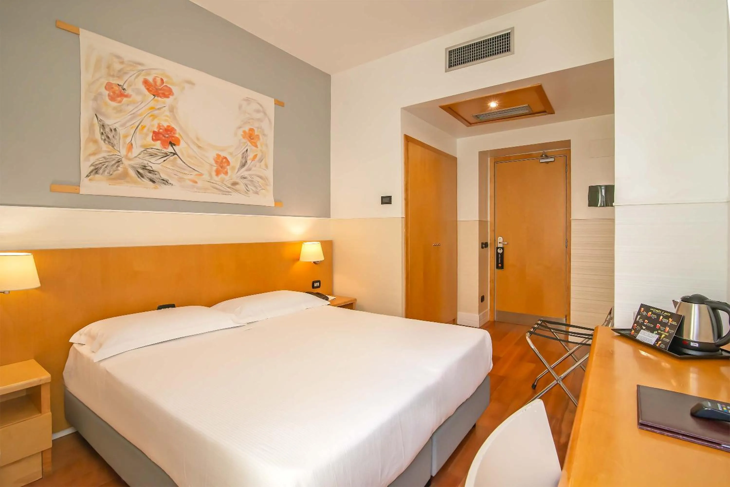 Bedroom, Bed in Hotel Aphrodite