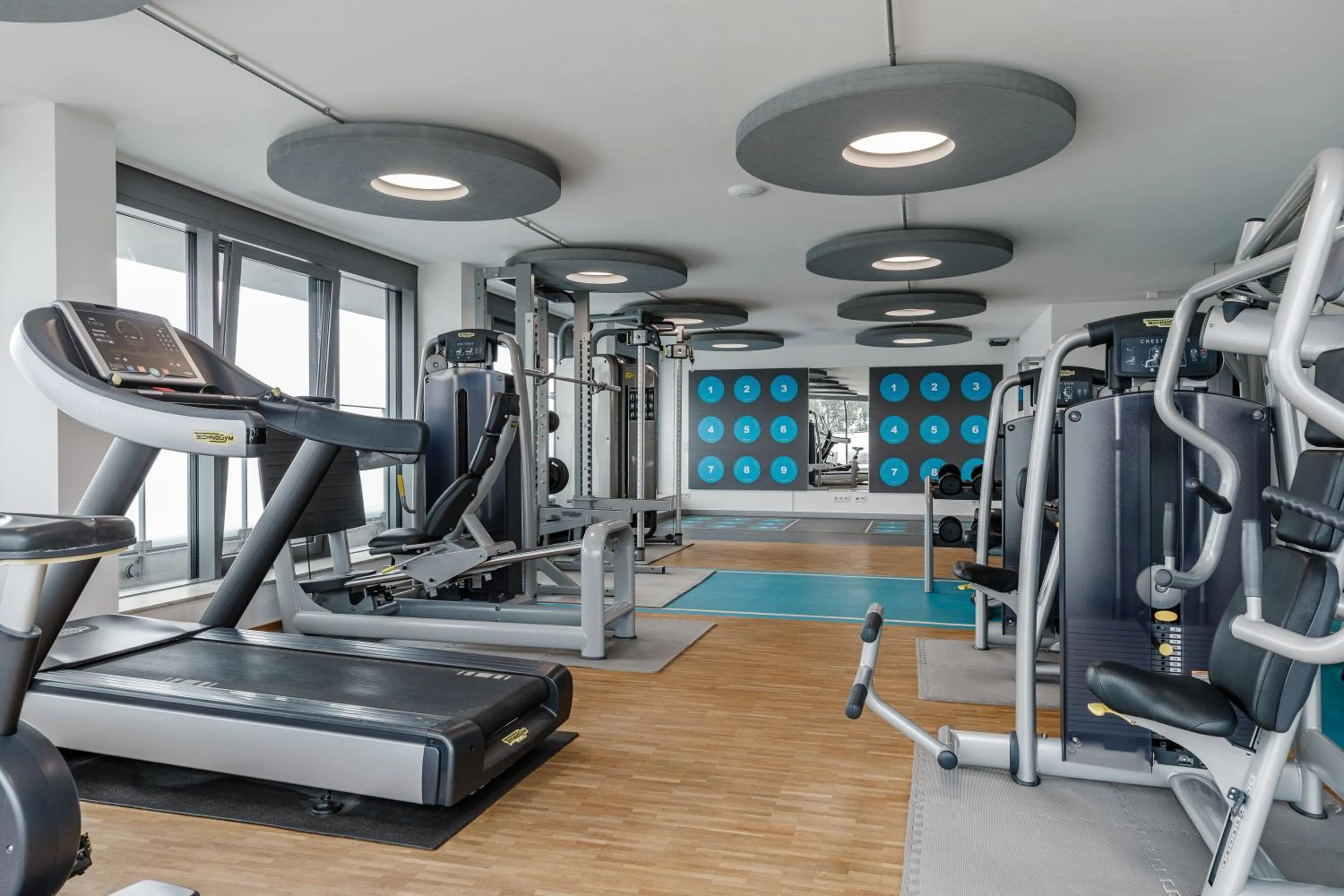 Fitness centre/facilities in Brucklyn Suites