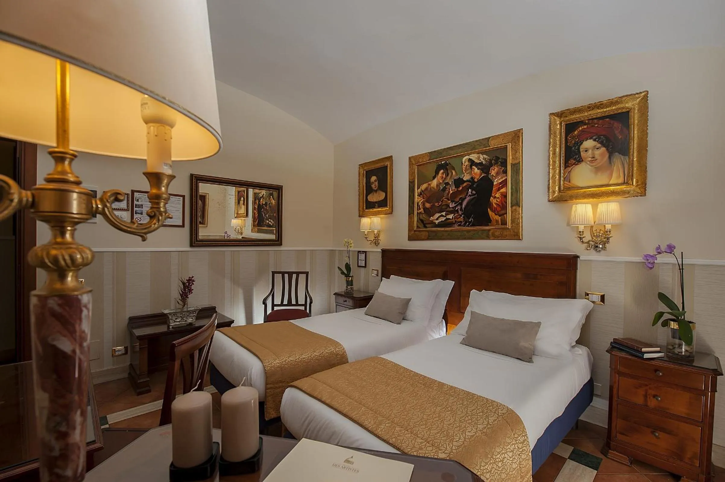 Bedroom, Bed in Hotel Des Artistes Roma