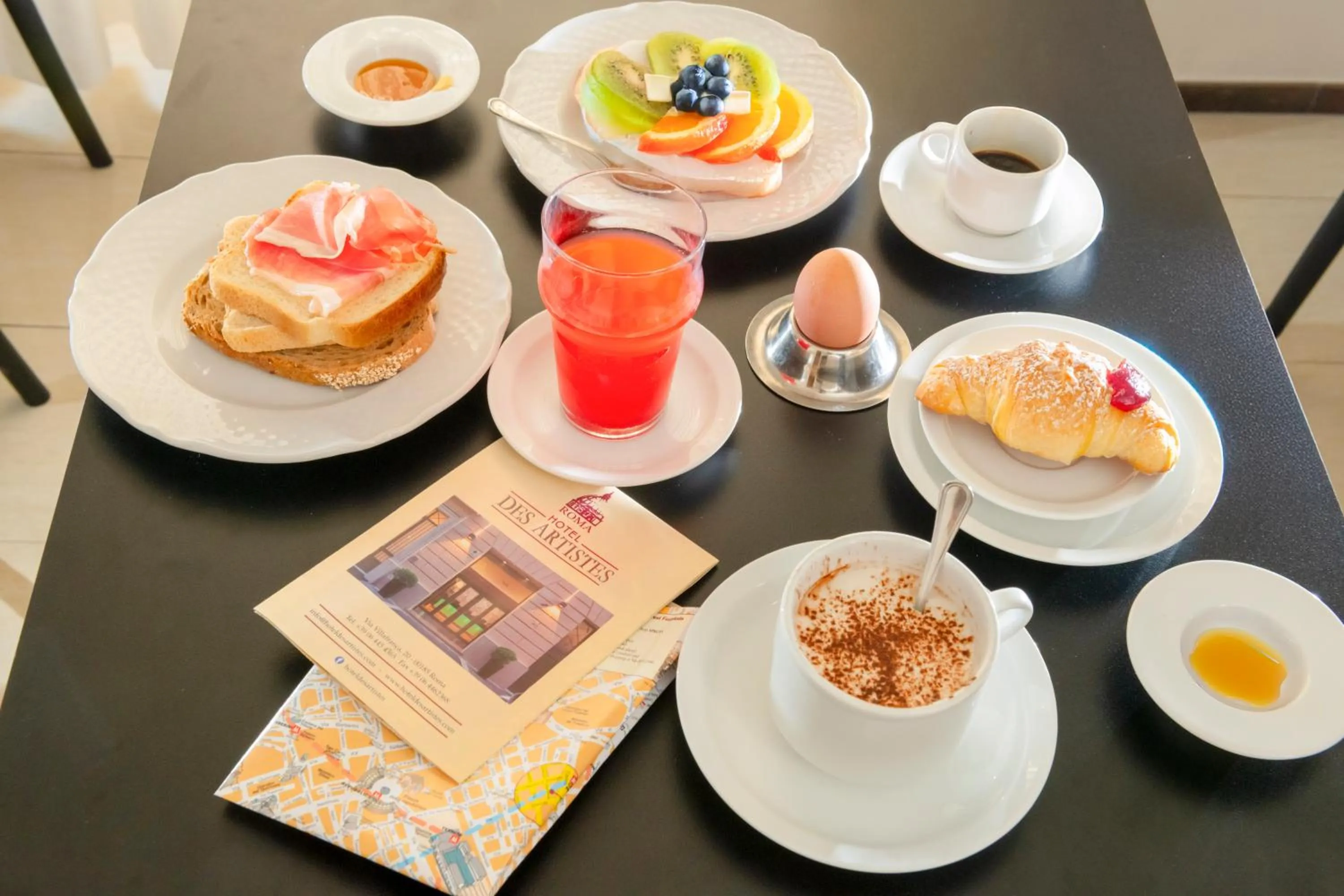 Restaurant/places to eat in Hotel Des Artistes Roma