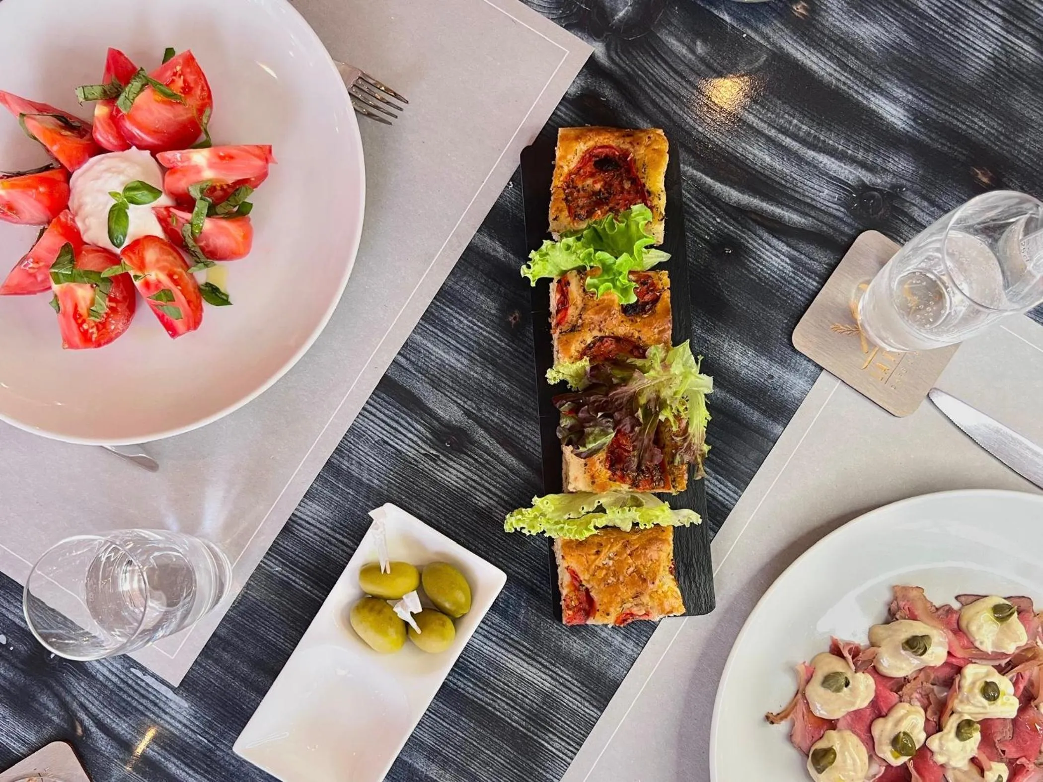 Restaurant/places to eat in Branco Suites - Rooms & Holiday Apartments