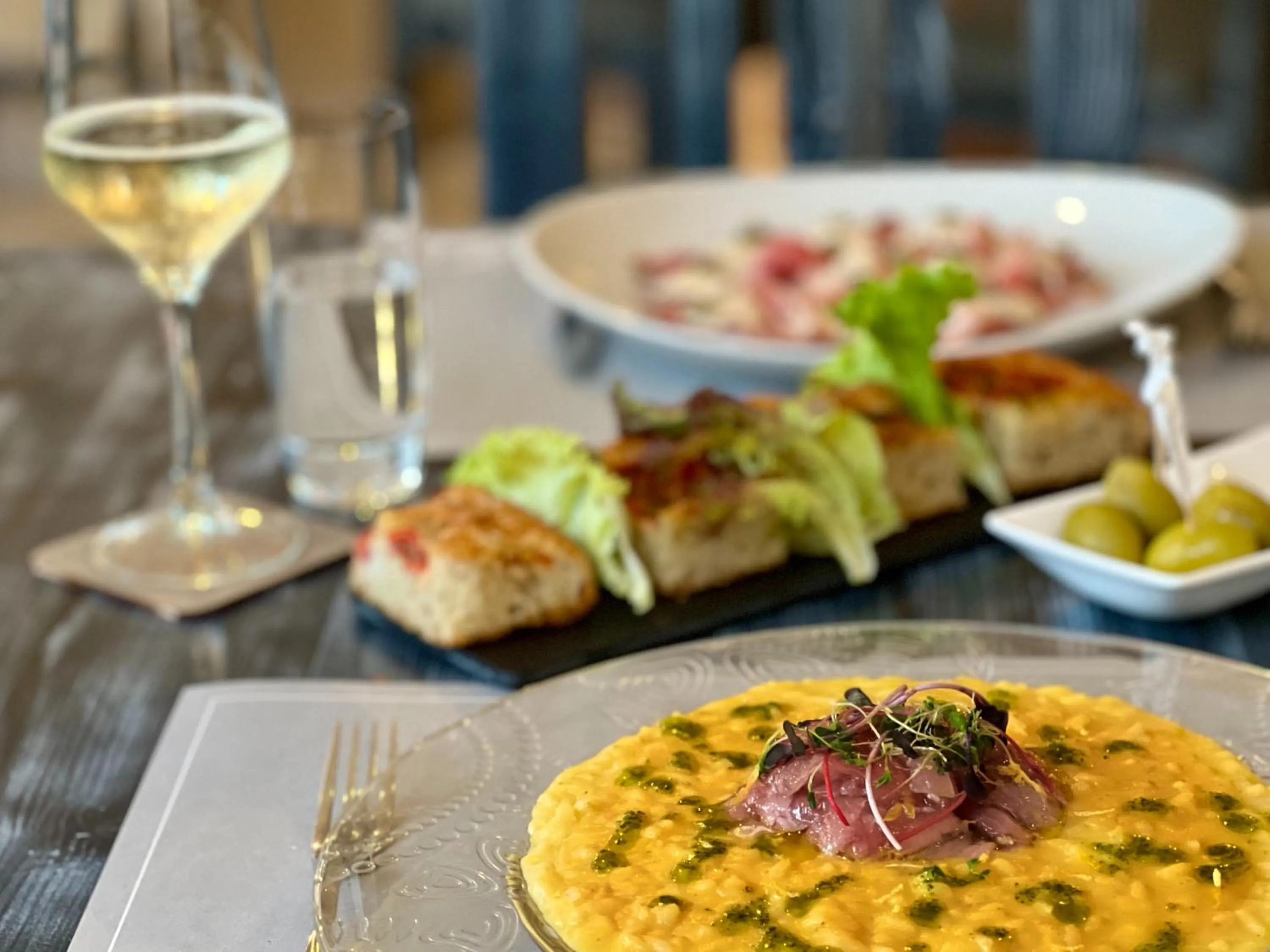 Restaurant/places to eat in Branco Suites - Rooms & Holiday Apartments