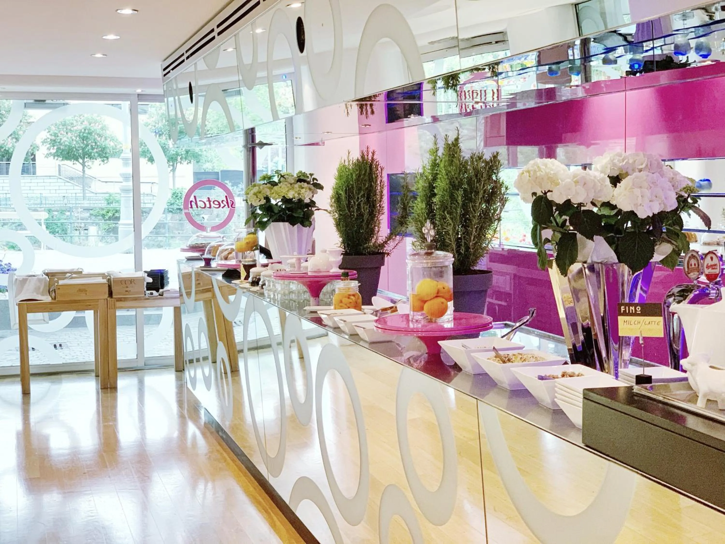 Breakfast in Hotel Aurora