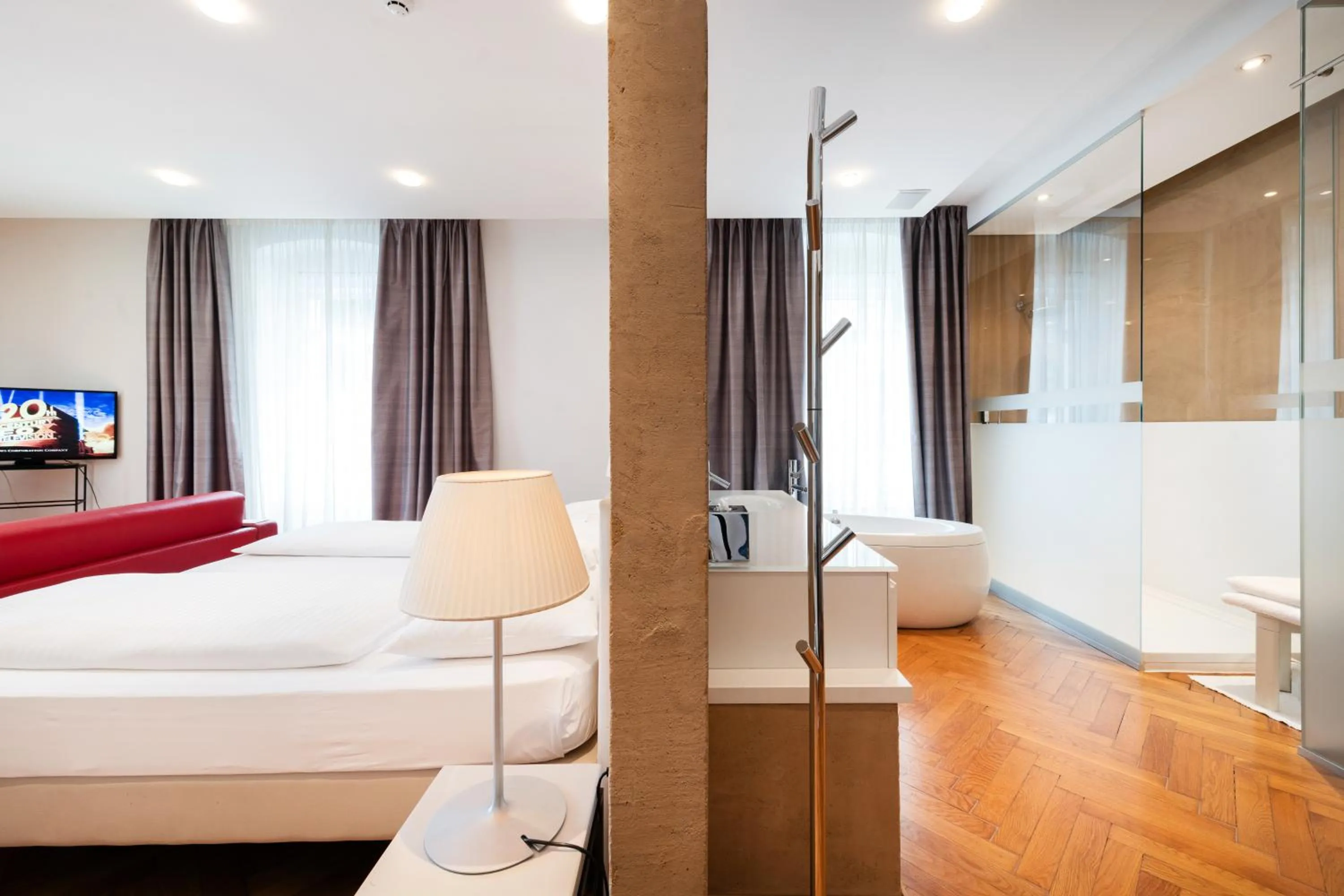 Bedroom, Bed in Hotel Aurora