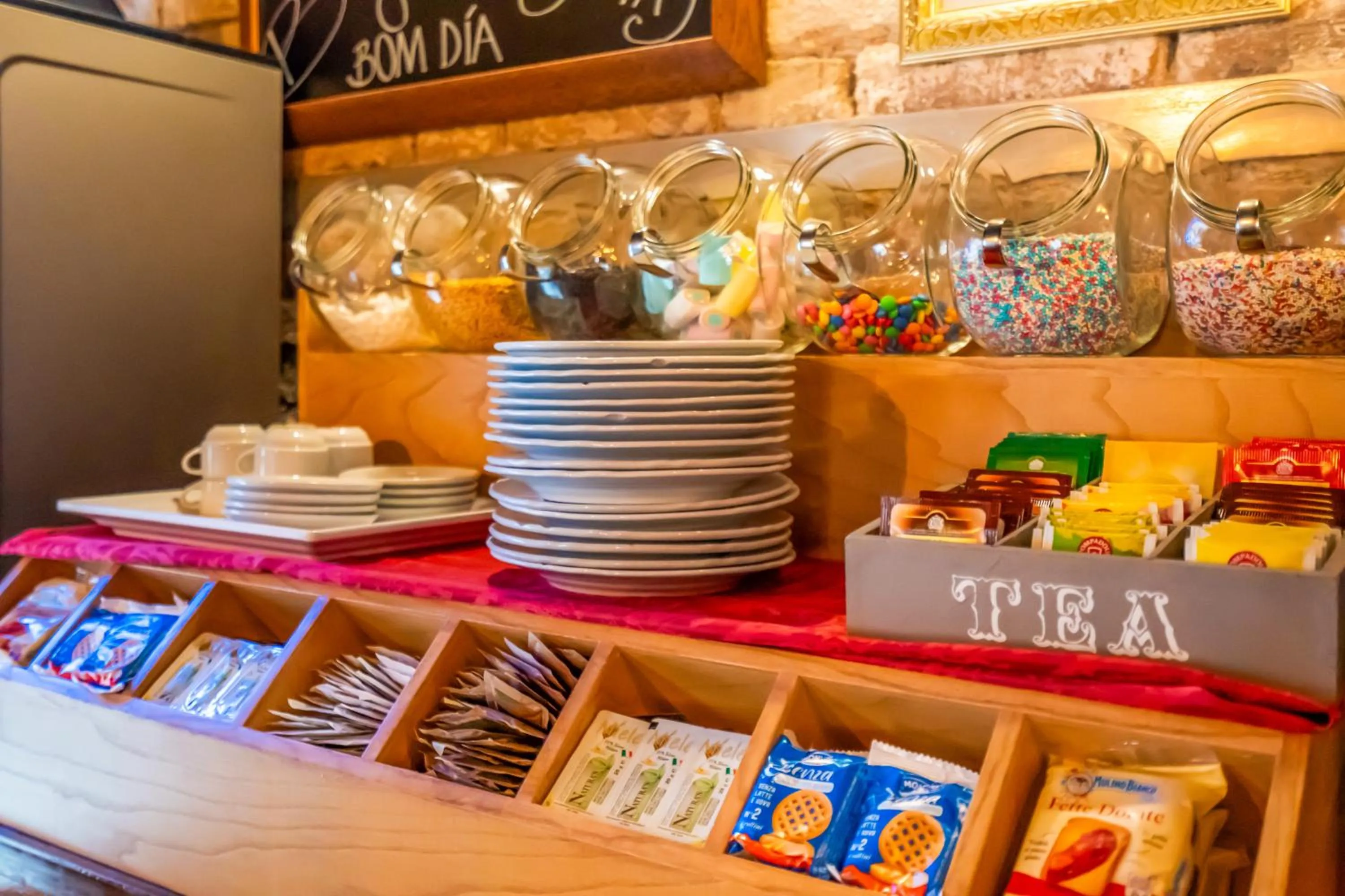 Buffet breakfast in Hotel Tintoretto